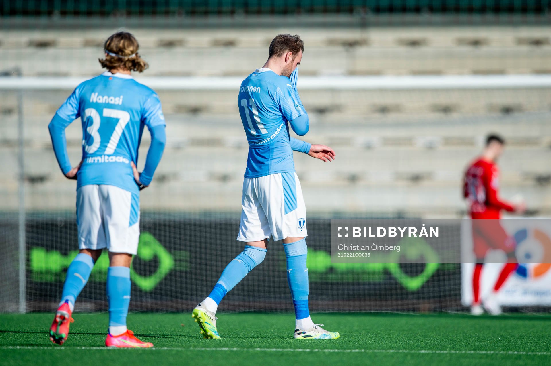 Malmö FFs Sebastian Nanasi och Ola Toivonen deppar