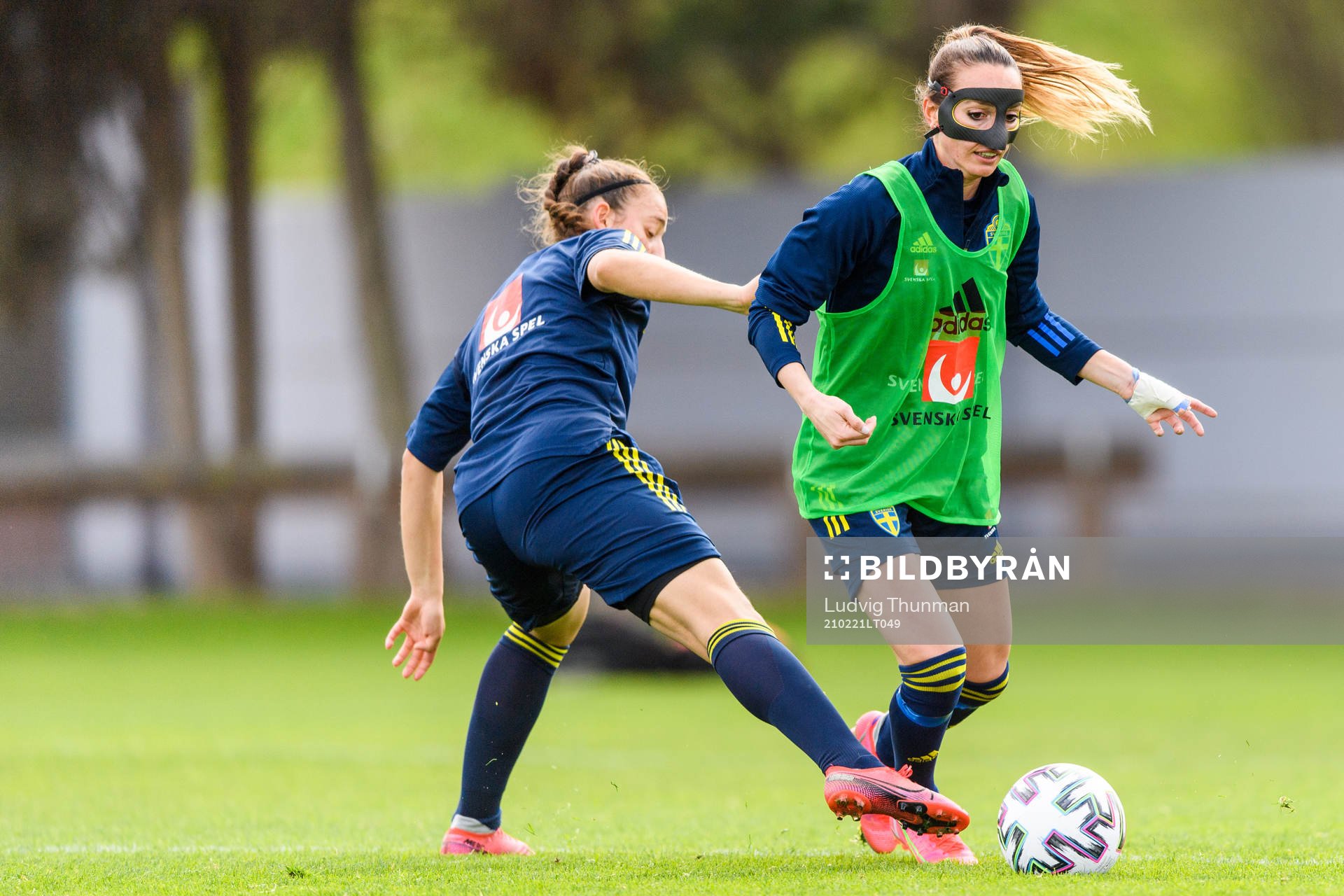Rusul Rosa Kafaji and Kosovare Asllani