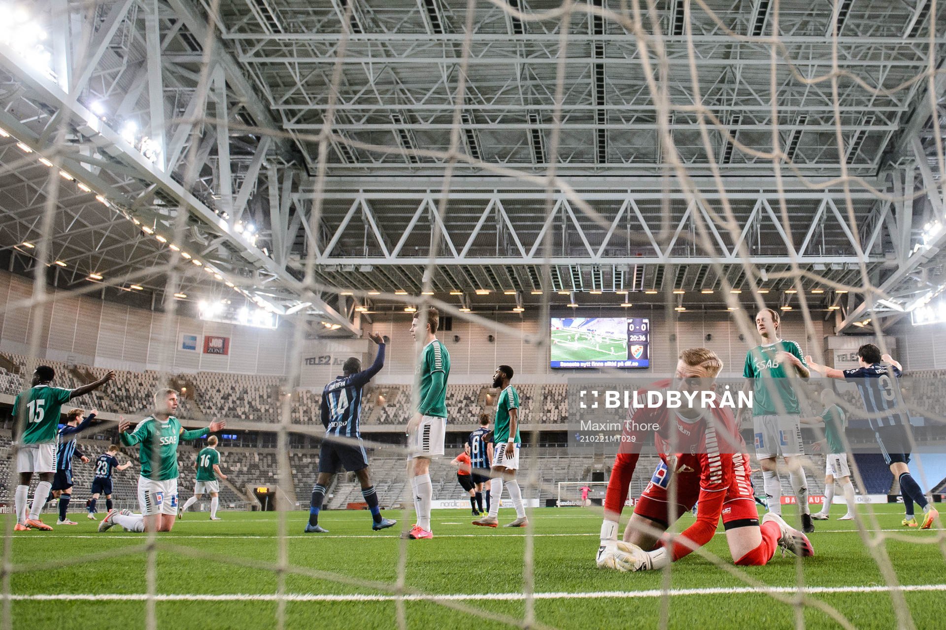 Brages målvakt Viktor Frodig deppar