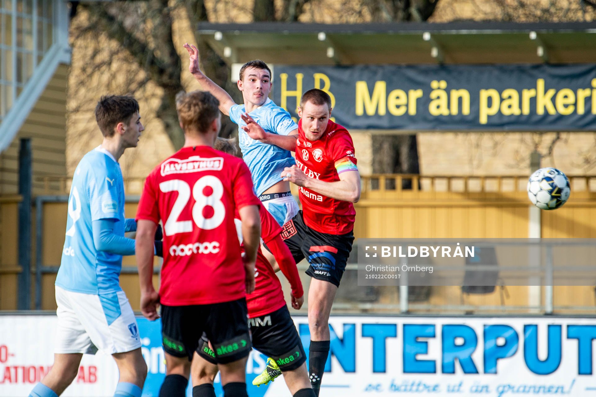 Malmö FFs Alexander Nilsson mot Trelleborgs Anton Tideman