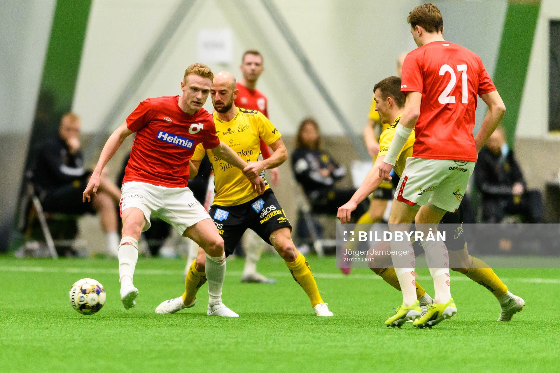 Degerfors Nicklas Maripuu och Elfsborgs Robert Gojani