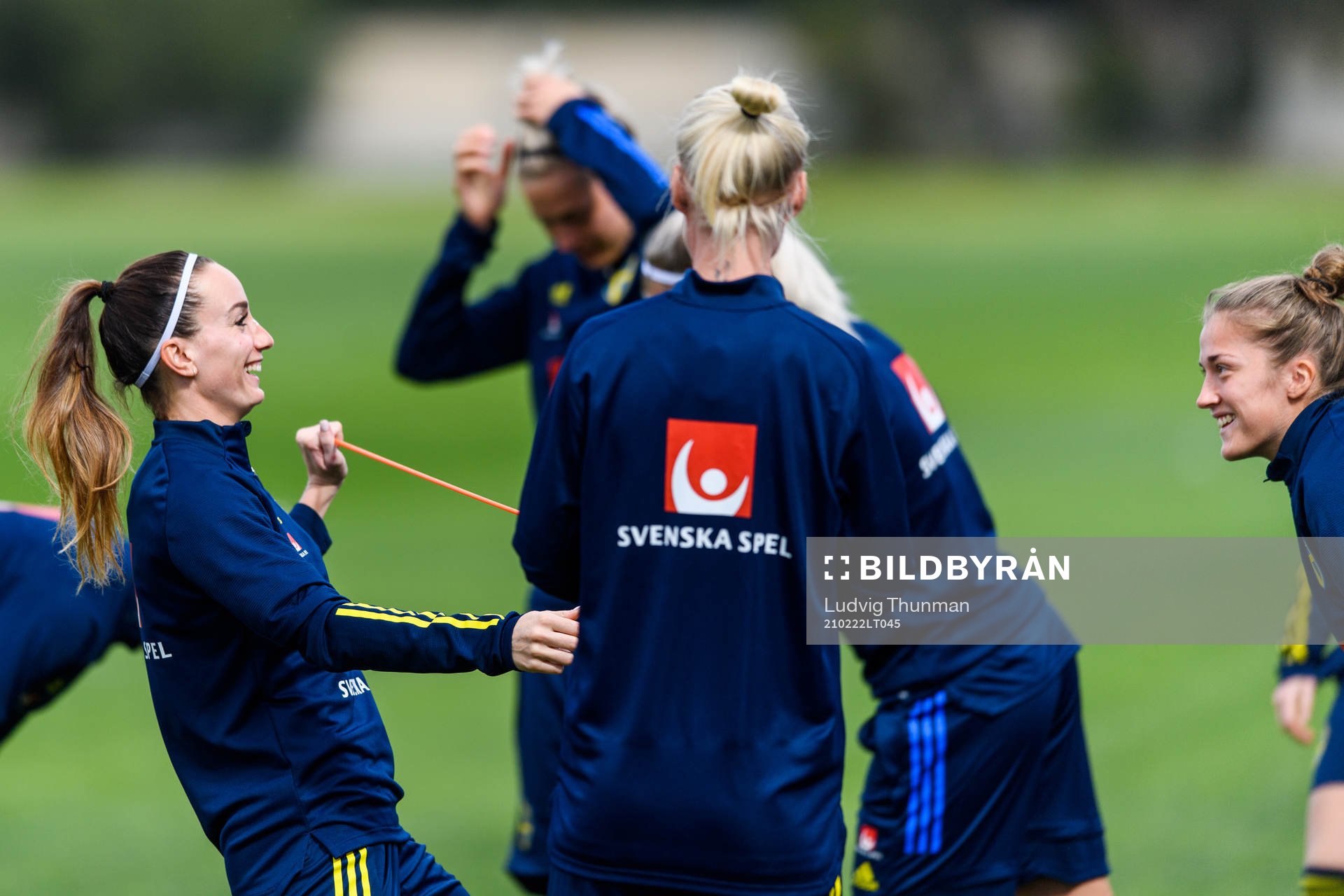 Kosovare Asllani and Filippa Angeldal