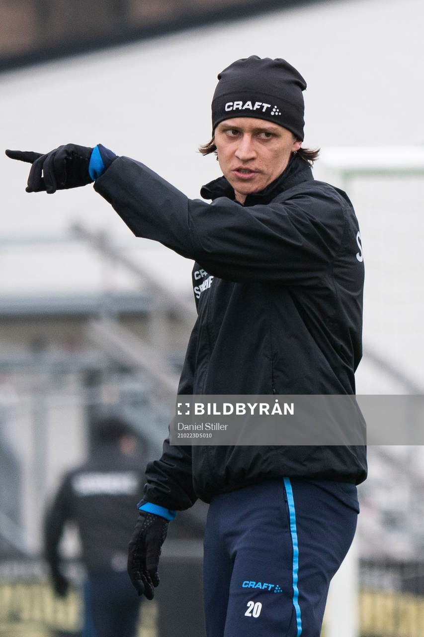 Simon Thern