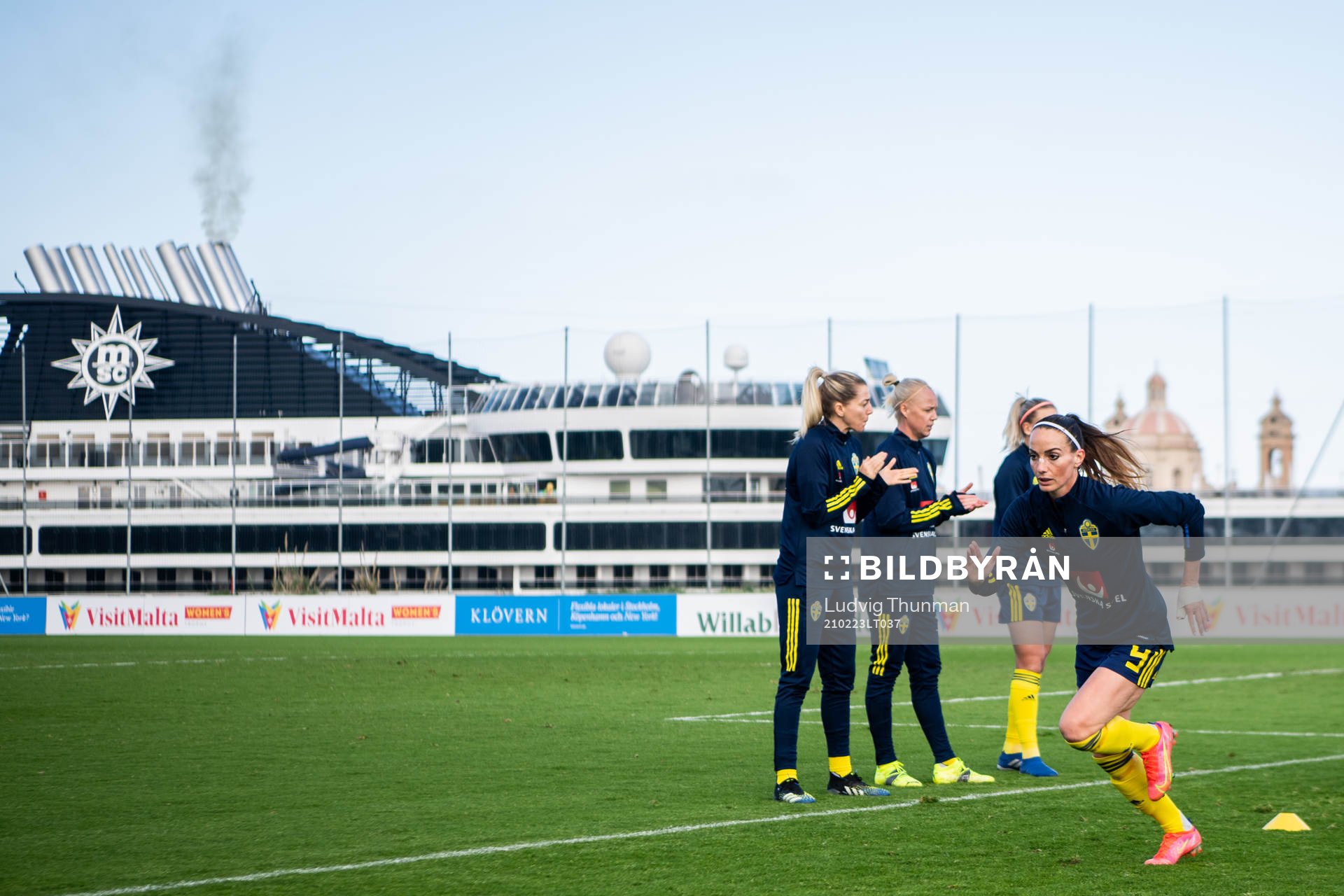 Kosovare Asllani of Sweden