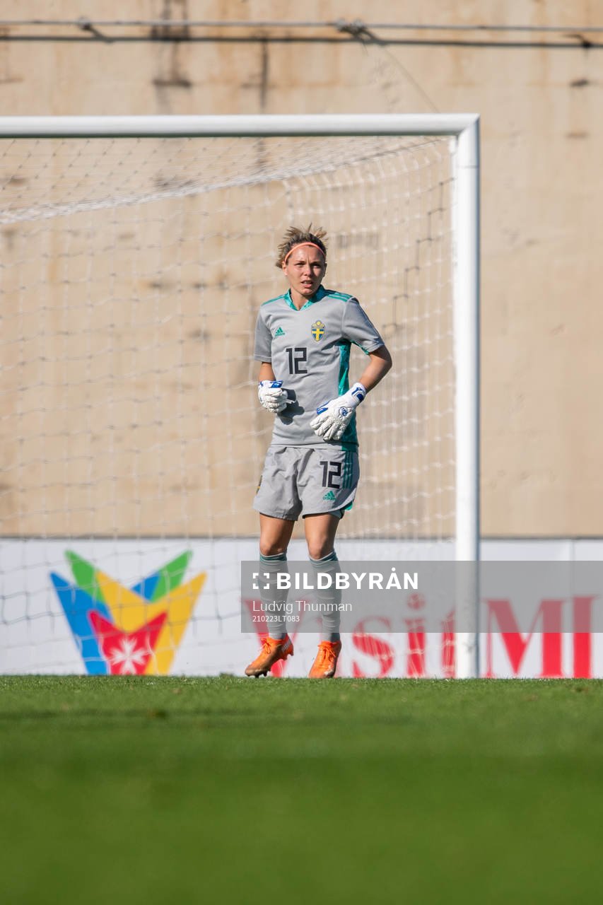 goalkeeper Jennifer Falk of Sweden
