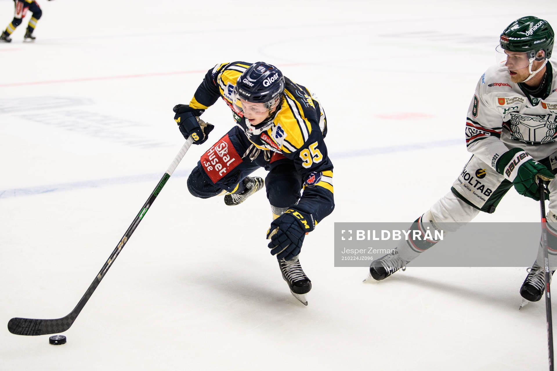 Södertäljes Nick Olesen och Tingsryds Martin Janolhs
