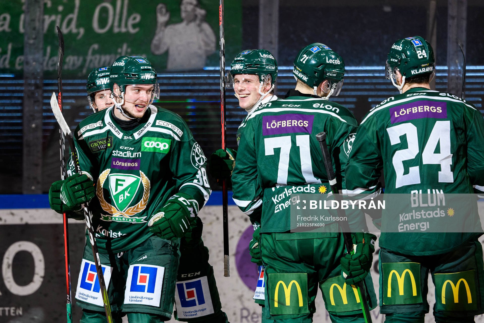 Färjestads Jakob Forsbacka Karlsson jublar