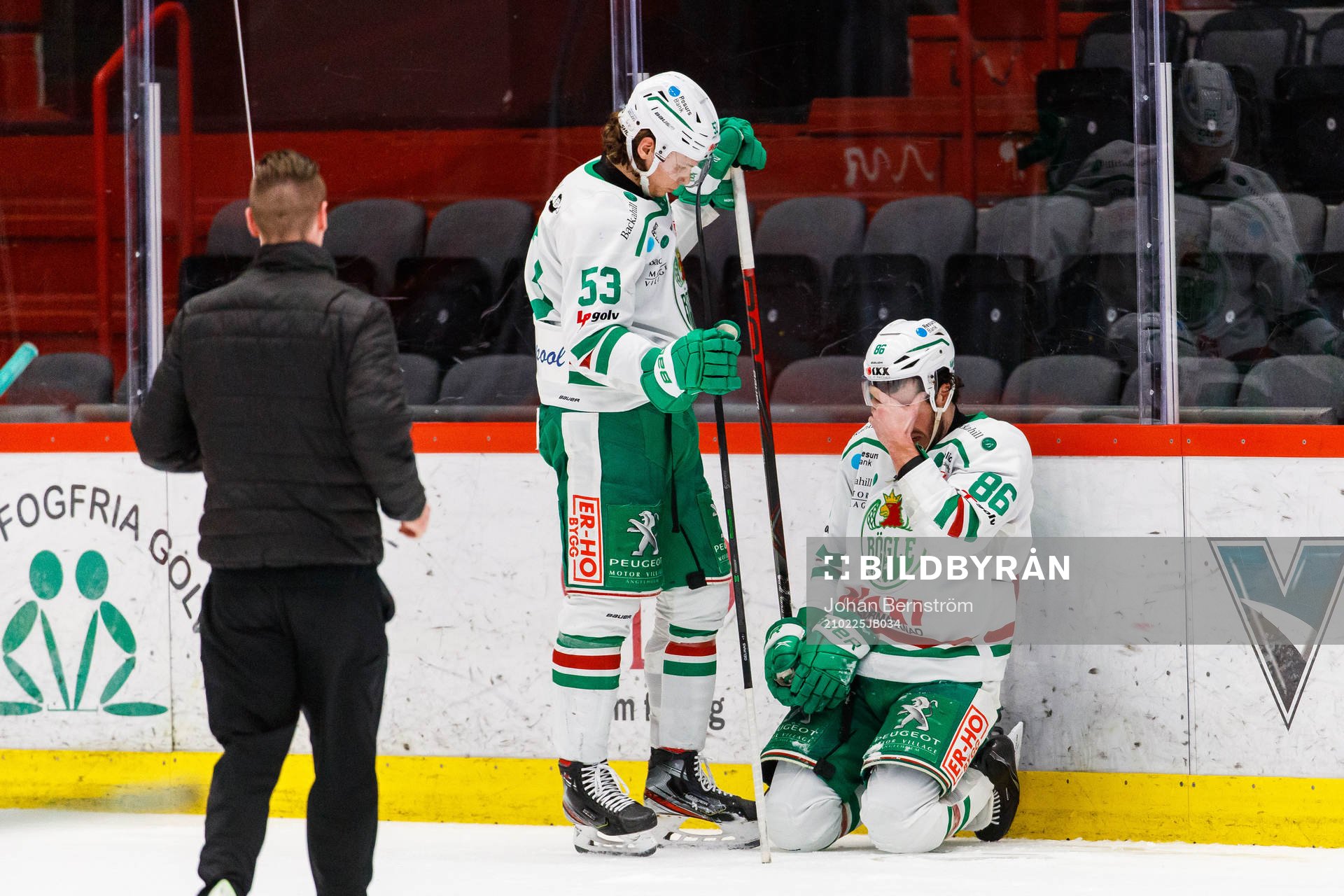 Rögles Eric Gelinas har ont