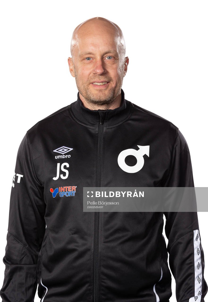 Degerfors målvaktstränare Jonas De Abreu Skyllkvist poserar för ett porträtt den 25 februari 2021 i Degerfors.