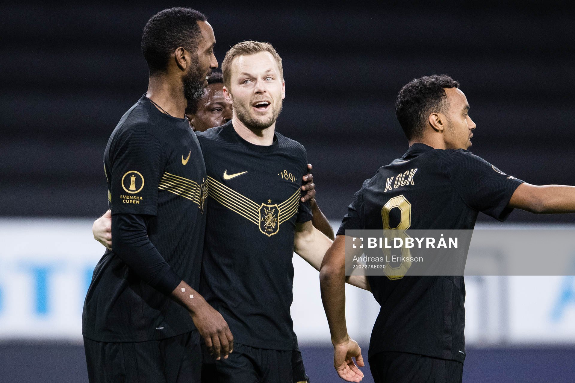 AIK:s Henok Goitom, Sebastian Larsson och Bilal Husein jublar efter at Larsson gjort 1-0 för AIK under fotbollsmatchen i Svenska Cupen mellan AIK och AFC Eskilstuna den 27 februari 2021 i Stockholm.