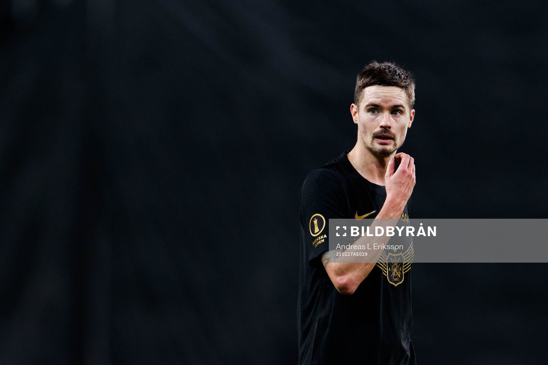 s Mikael Lustig