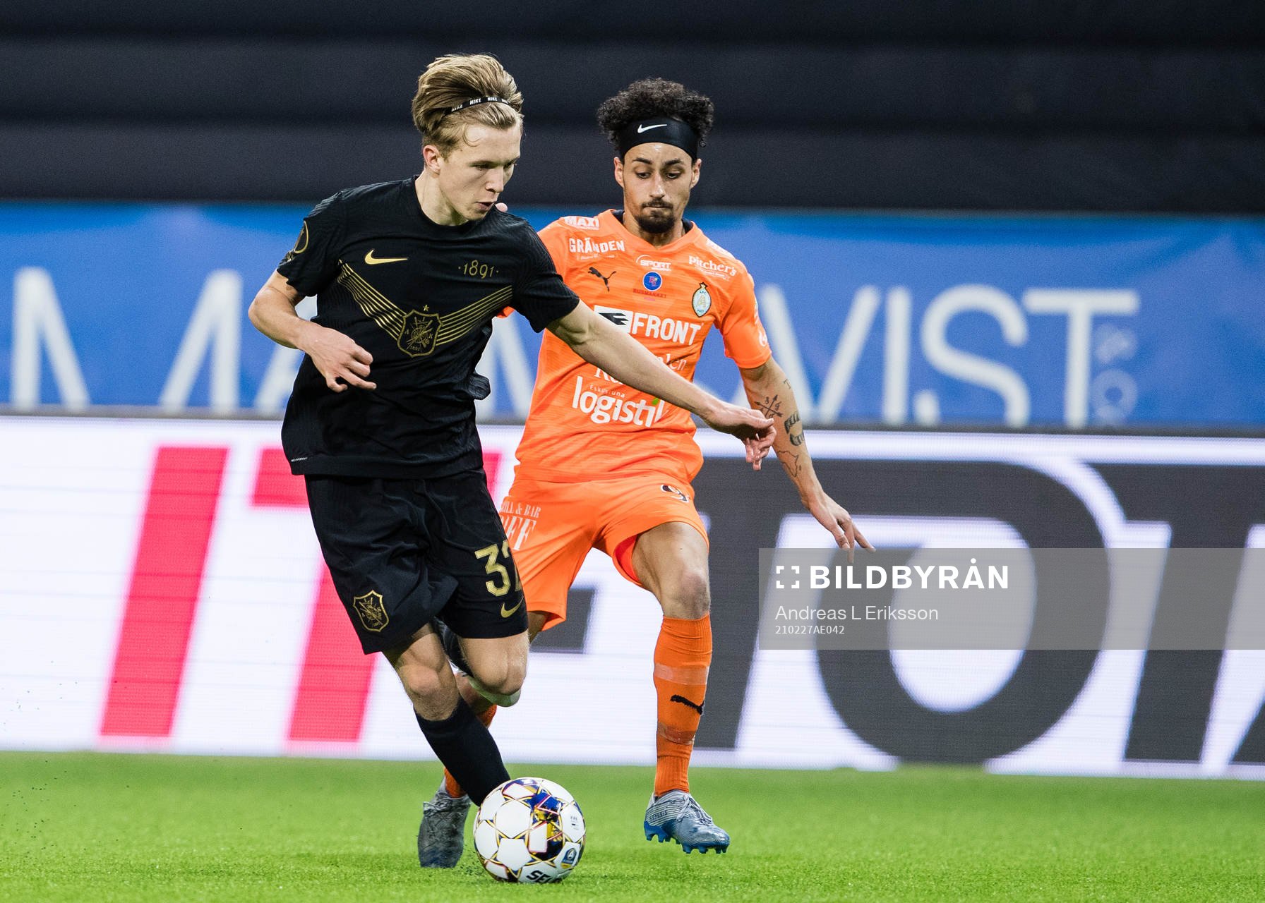 s Tom Strannegård och AFC Eskilstunas Adam Jemal