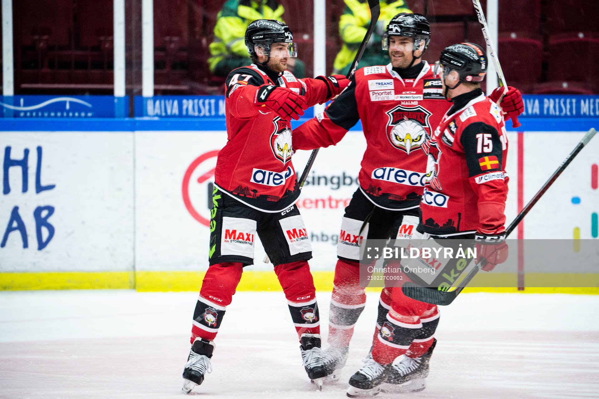 Malmö Redhawks Adam Johnson jublar