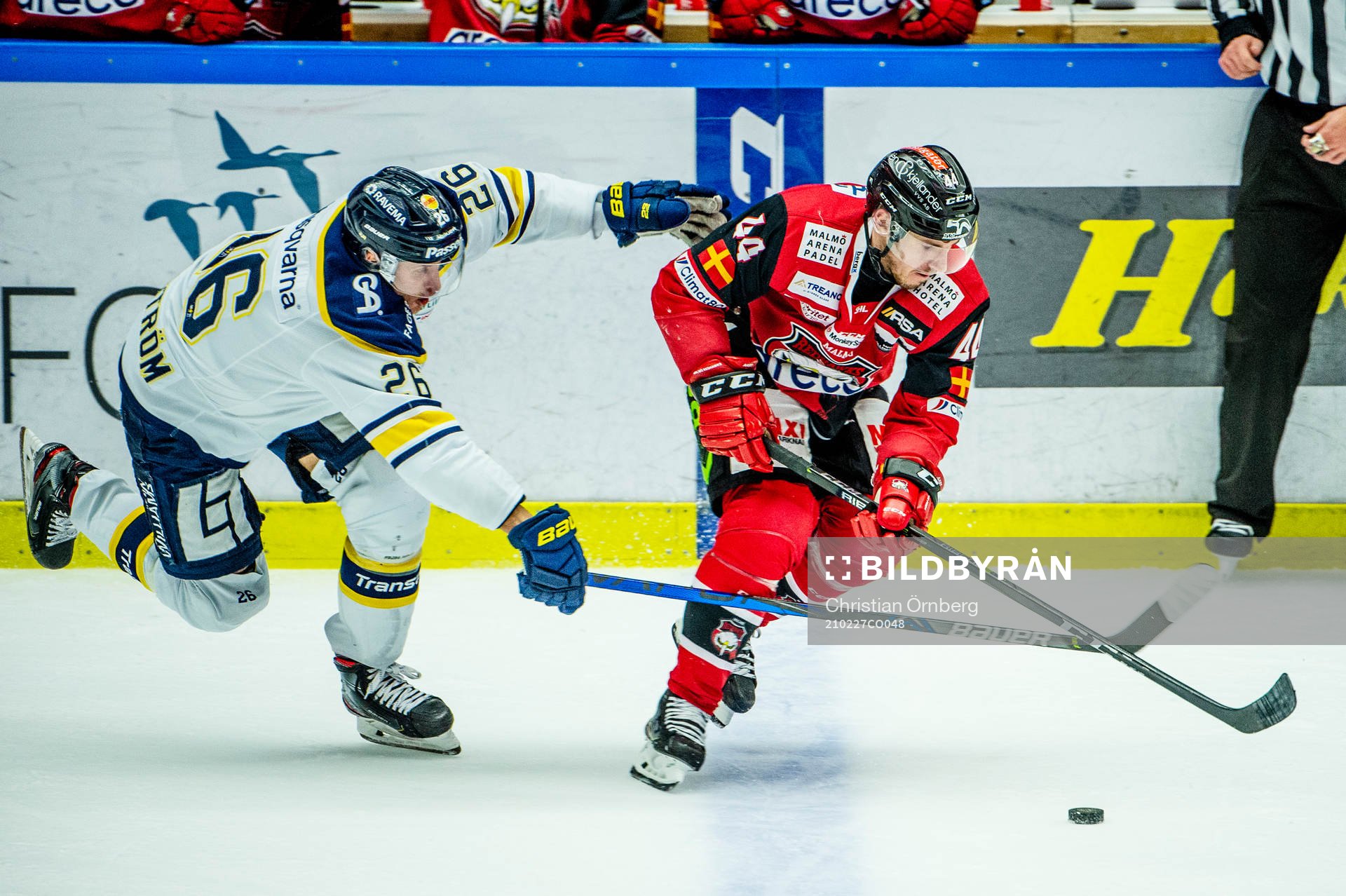 s Alexander Bergström och Malmö Redhawks Jesper Jensen