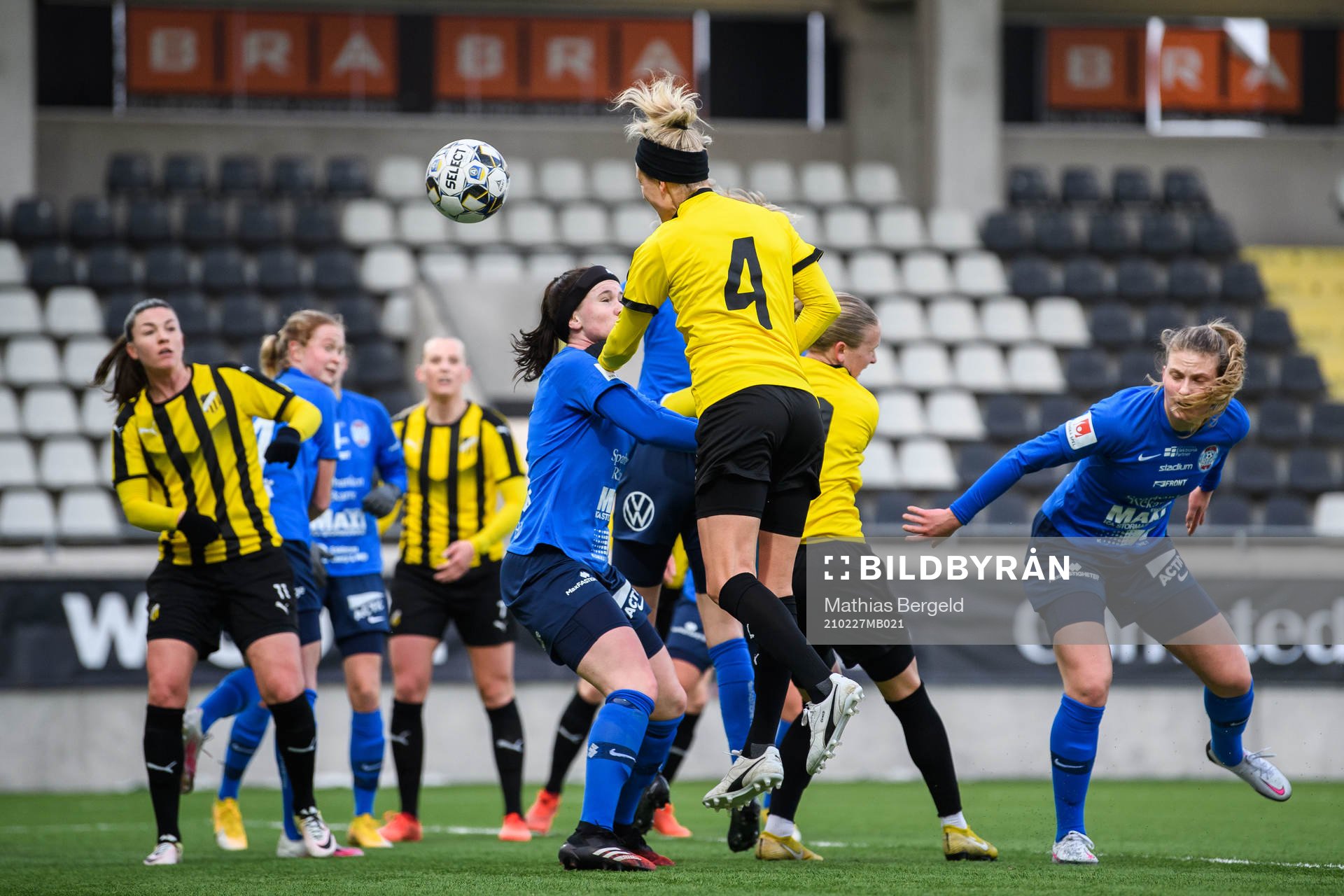 Häckens Emma Kullberg gör 1-0