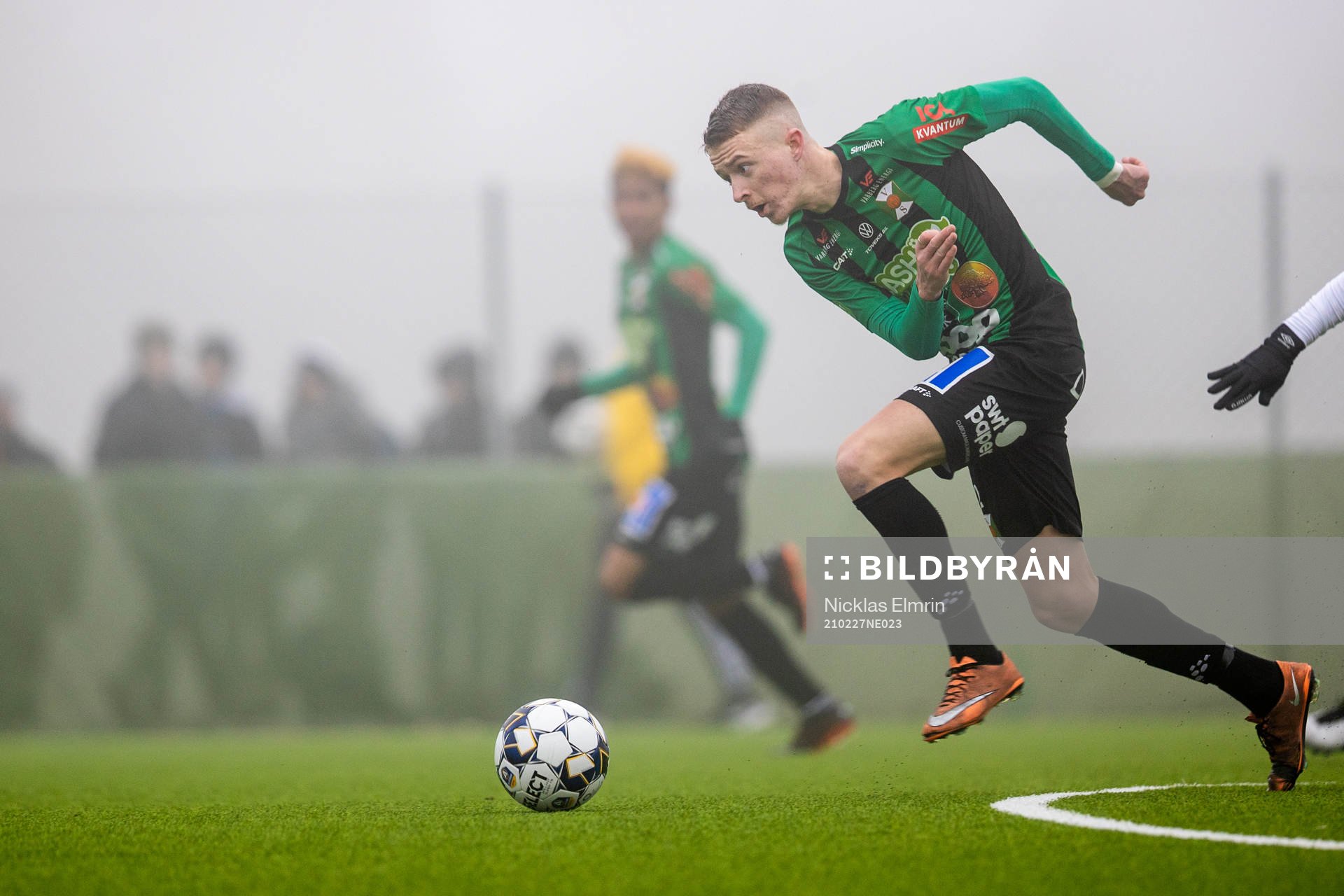 Varbergs Rasmus Cronvall mot Örgrytes Abdoul Razak