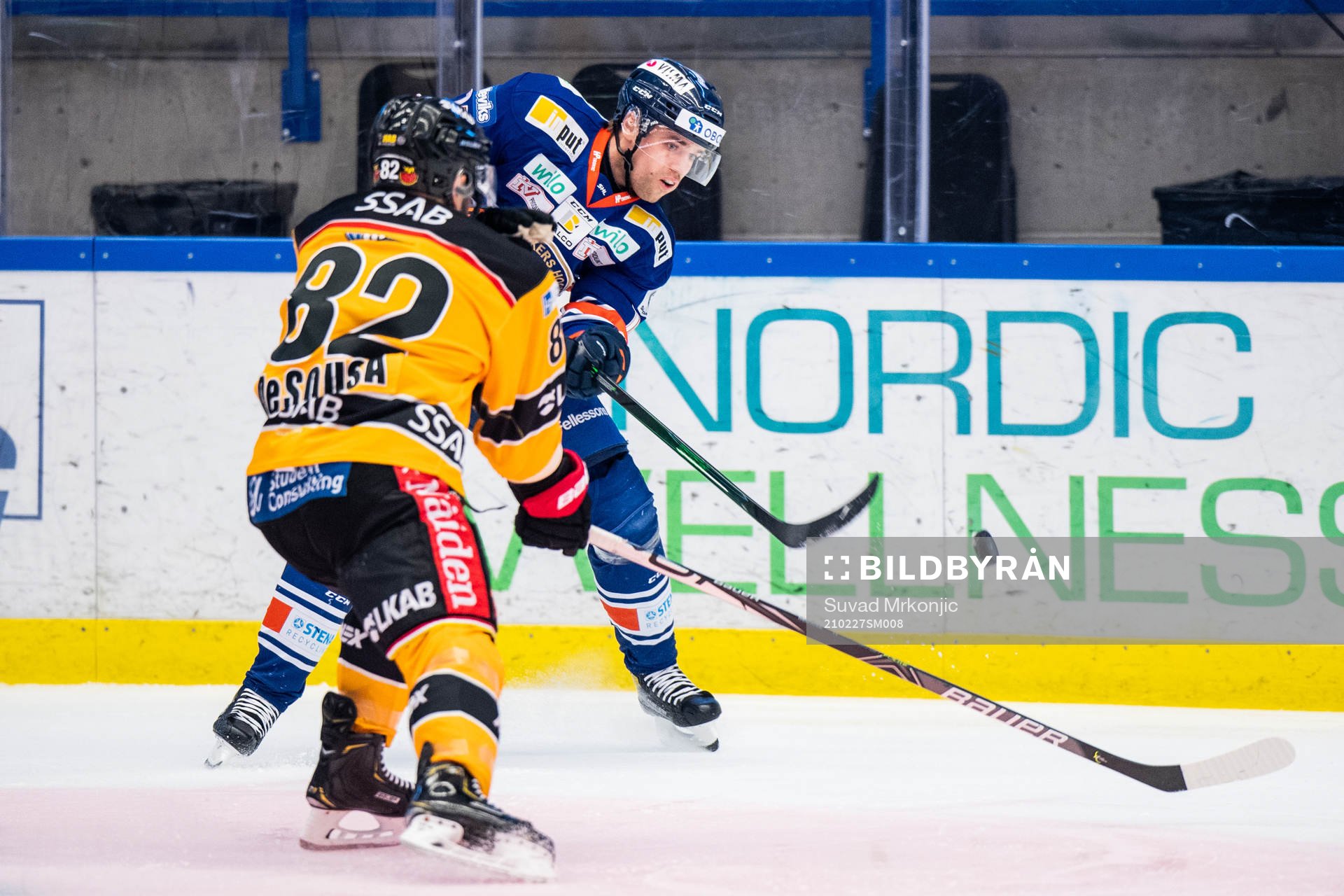 Växjös Emil Pettersson och Luleås Chris Desousa