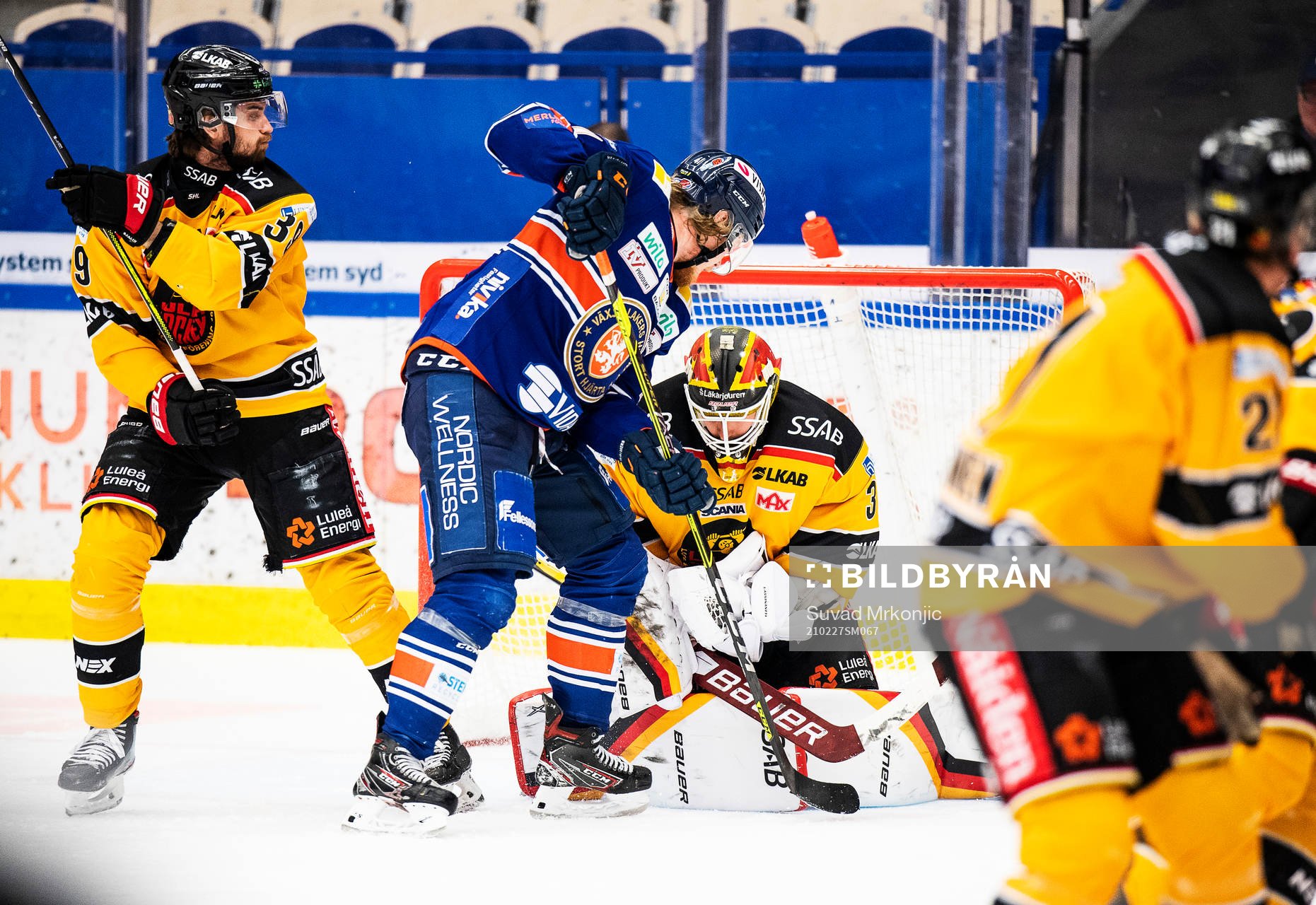 Växjös Ludvig Nilsson och Luleås målvakt Joel