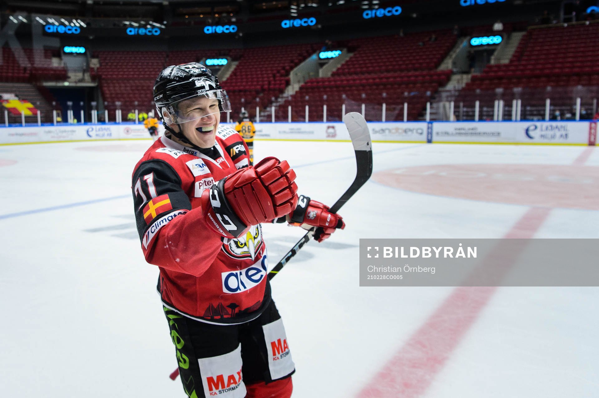 Malmö Redhawks Jan-Mikael Järvinen jublar
