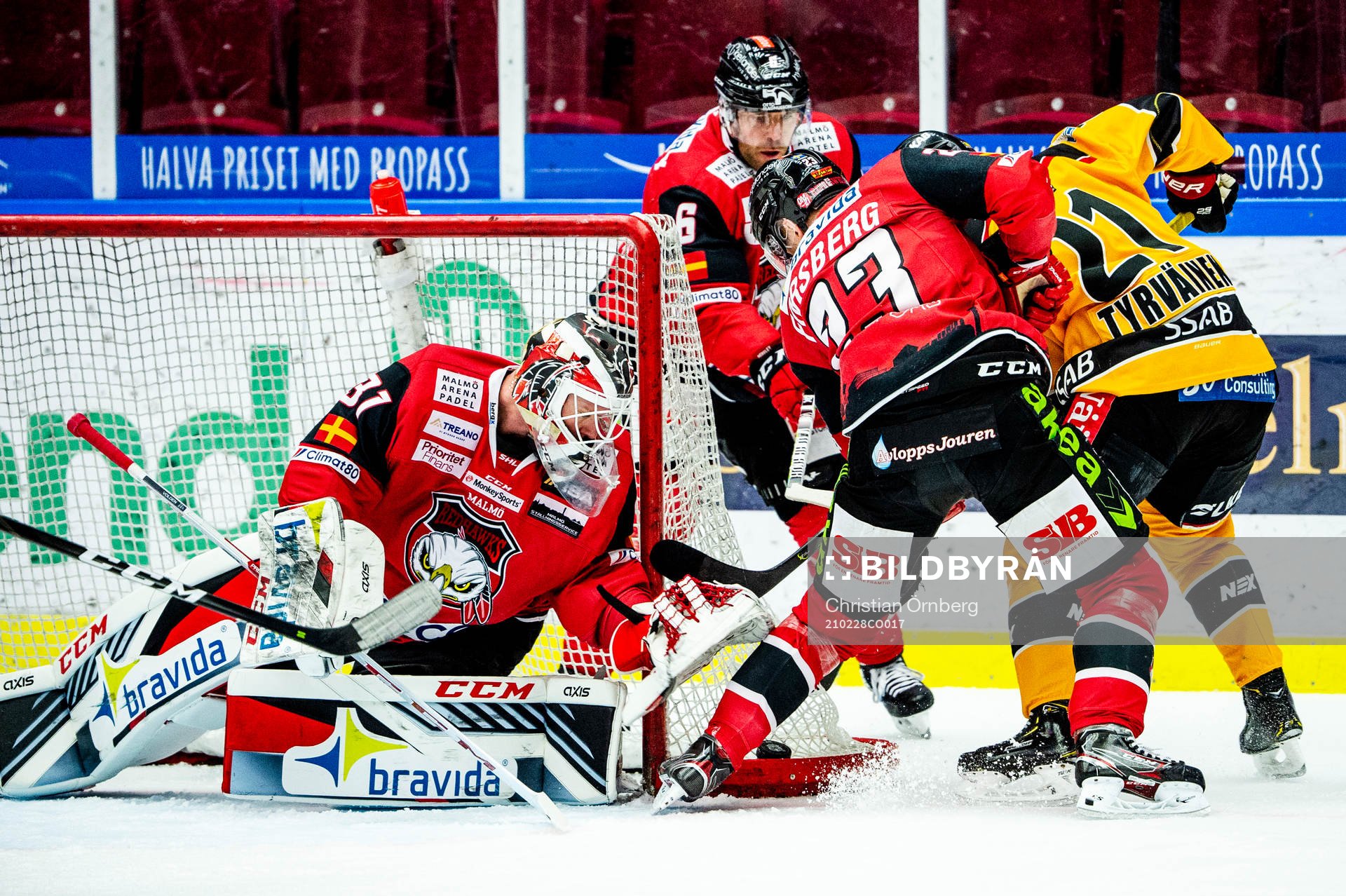 Luleås Juhani Tyrväinen mot Malmö Redhawks Christoffer