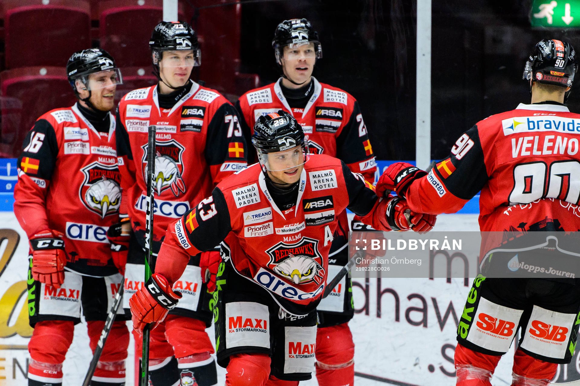 Malmö Redhawks Christoffer Forsberg jublar med lagkamrater