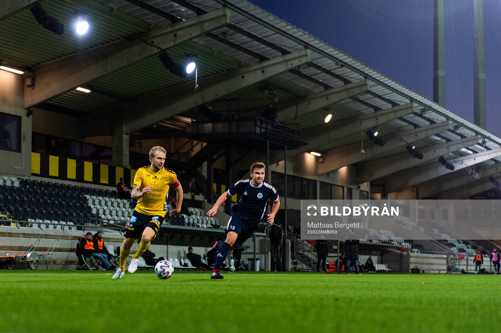 Elfsborgs Johan Larsson och Utsiktens Erik Gunnarsson