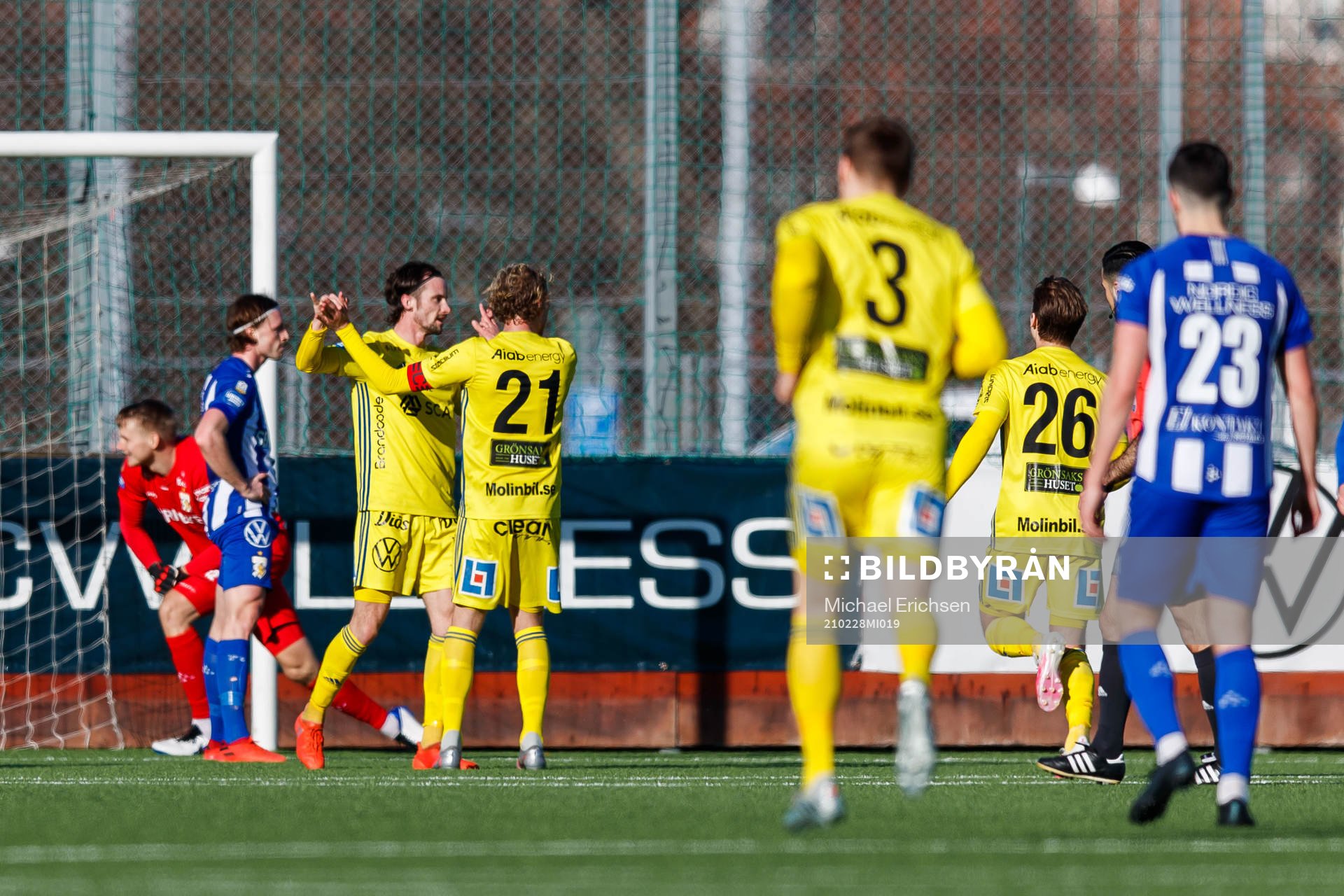 Sundsvalls Linus Hallenius och Pontus Engblom jublar