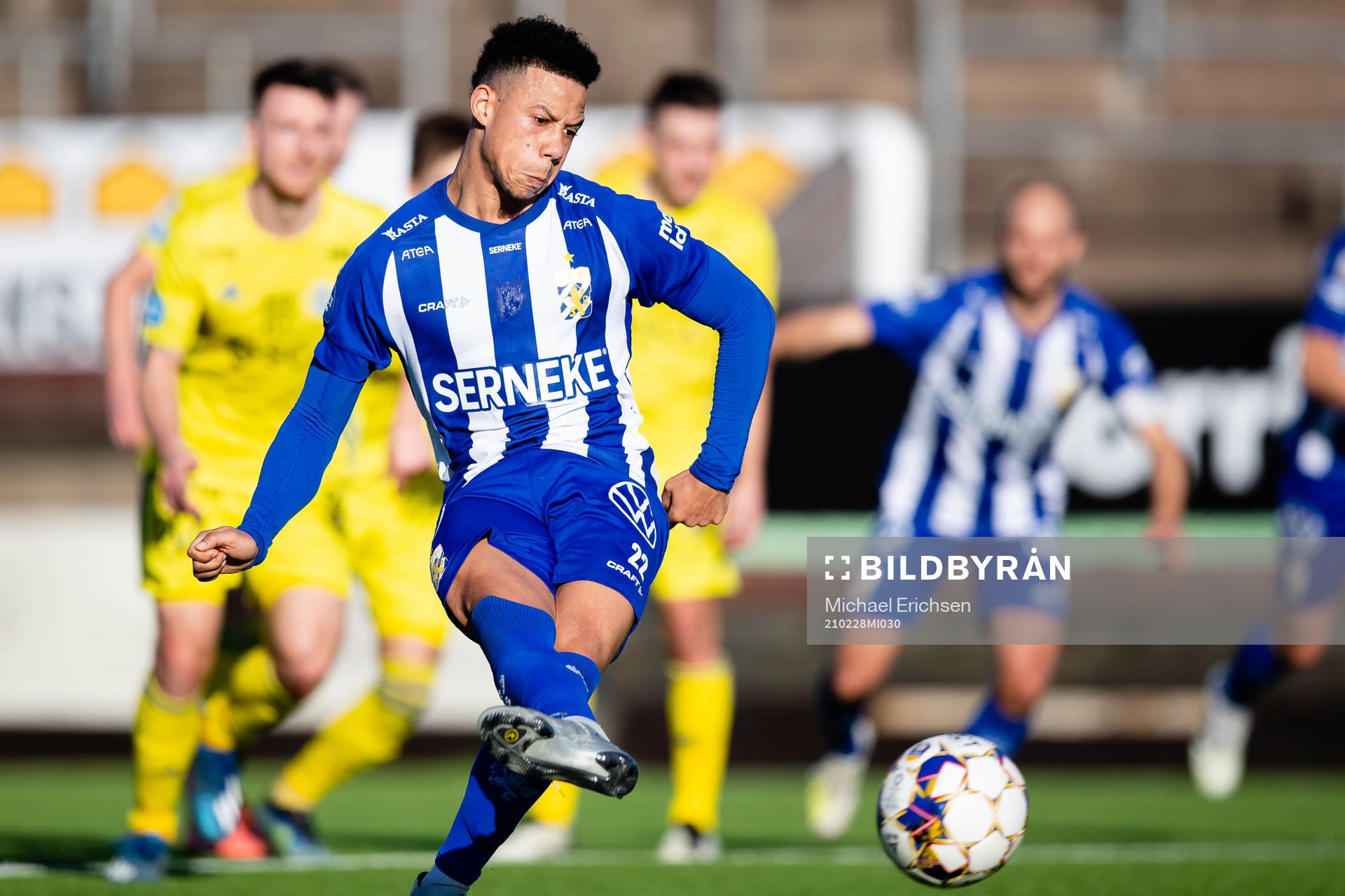 IFK Göteborg Tobias Sana kvitterar till 1-1 på straff