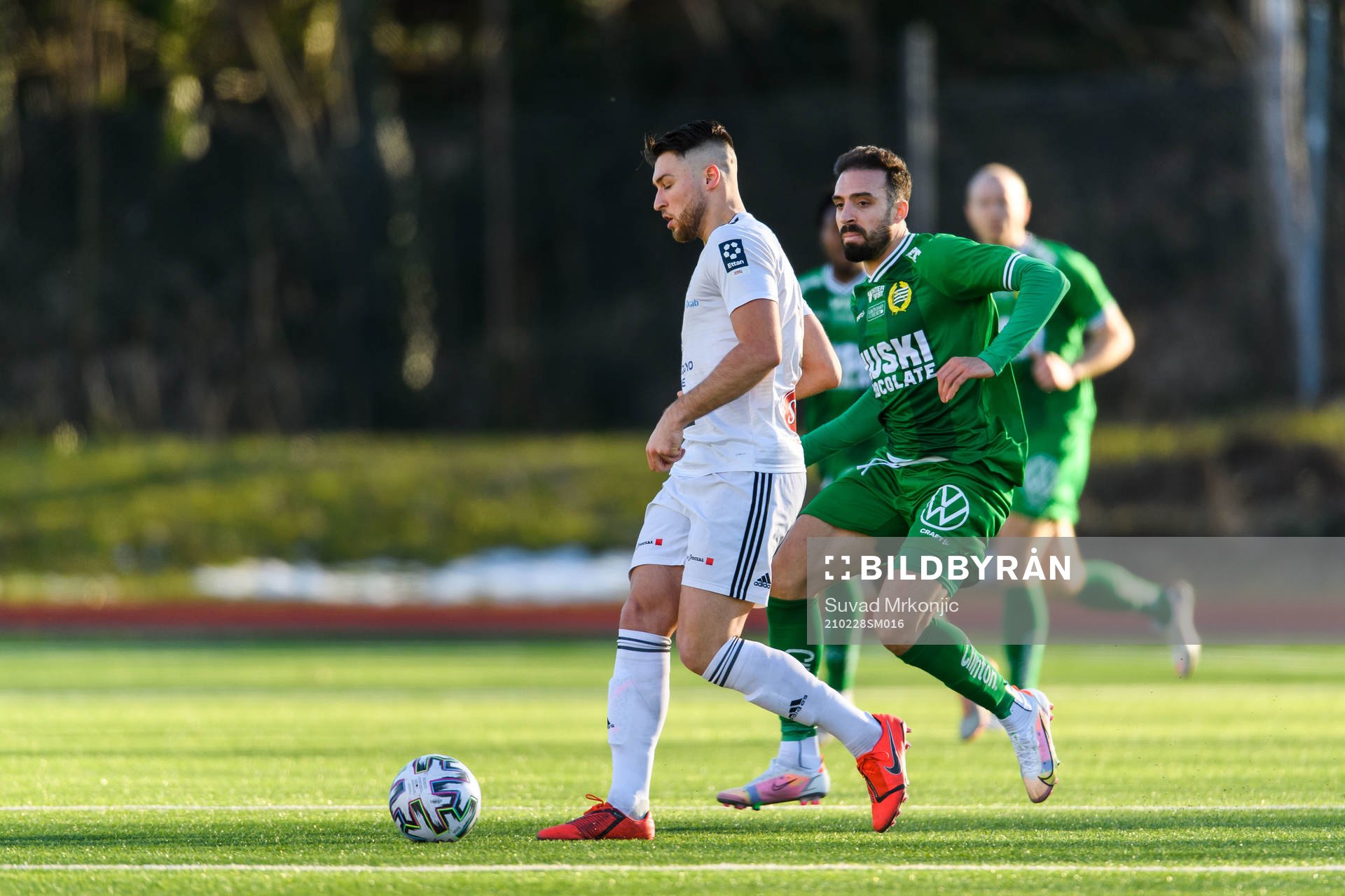 Oskarshamns Luka Dobrijevic och Hammarbys Abdul Khalili