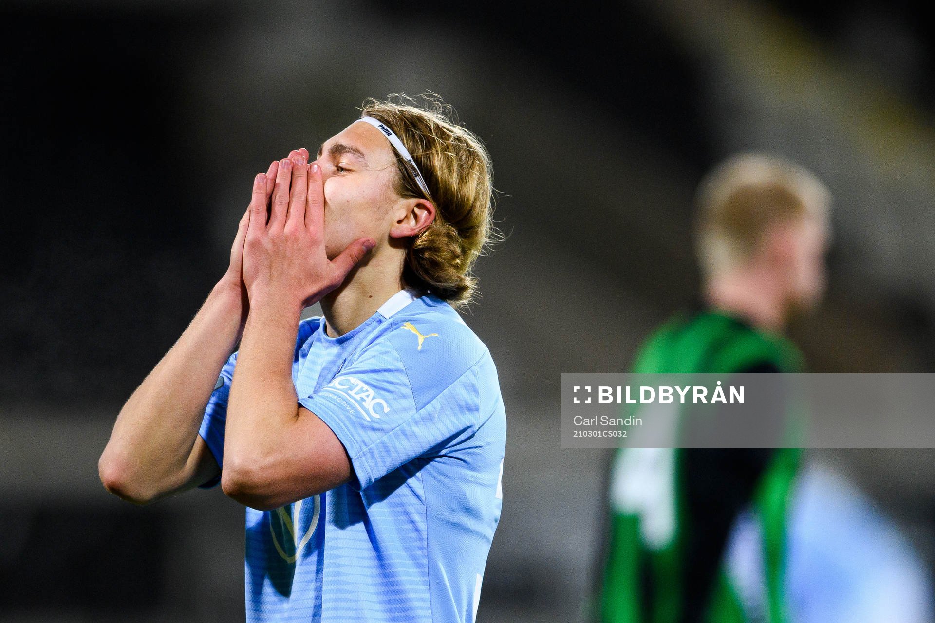 Malmö FFs Sebastian Nanasi deppar