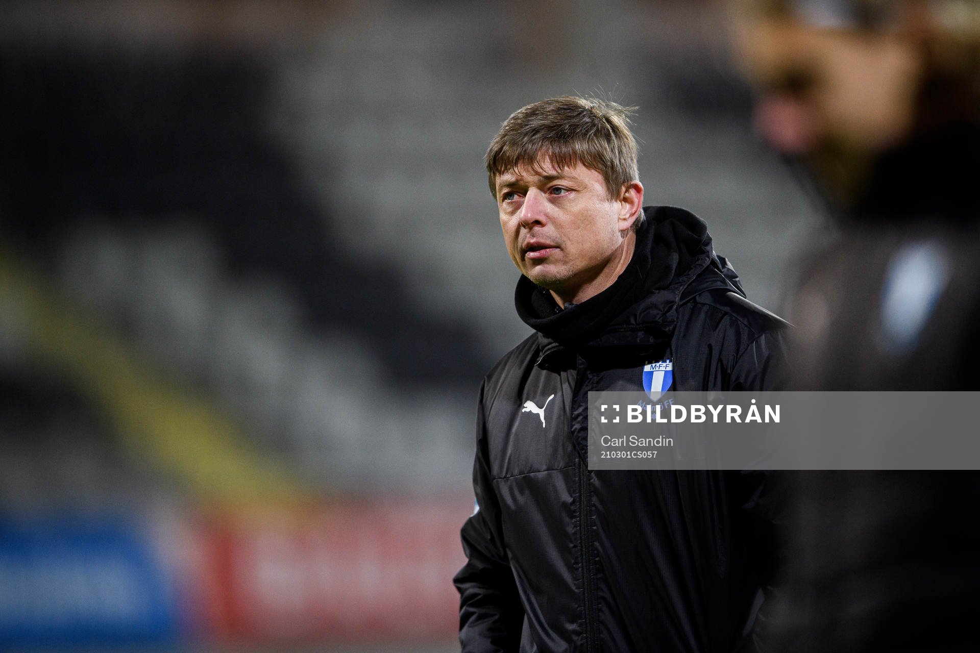 Malmö FFs huvudtränare Jon Dahl Tomasson deppar