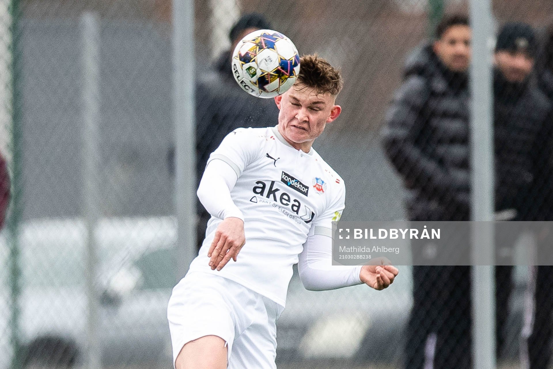Helsingborgs Lucas Larsen nickar