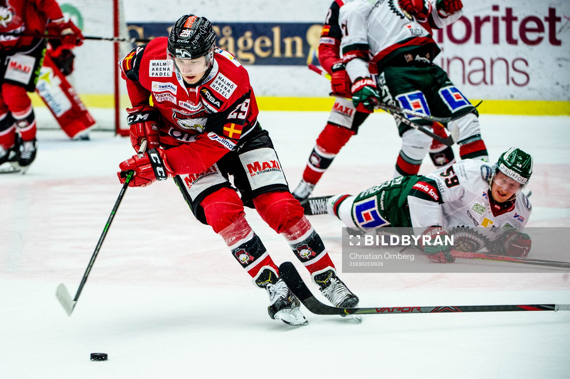 Malmö Redhawks Eric Engstrand mot Frölundas Simon