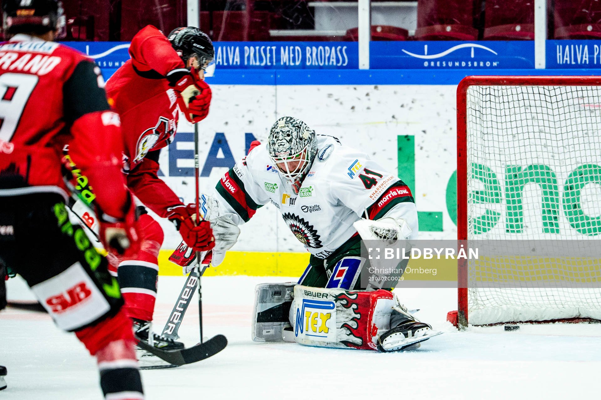 Malmö Redhawks Joseph Veleno gör 2-0 på Frölundas