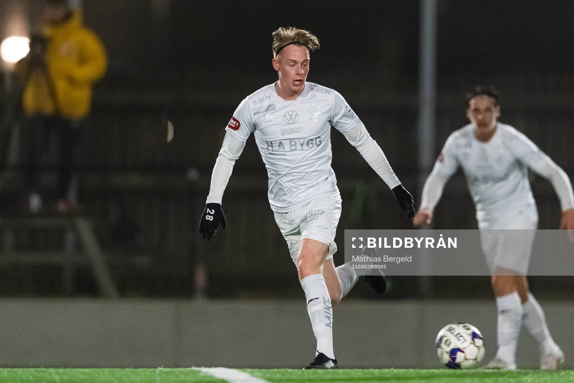 Örgrytes Arvid Siguardsson under träningsmatchen i fotboll mellan Örgryte och Lindome den 2 mars 2021 i Göteborg. 