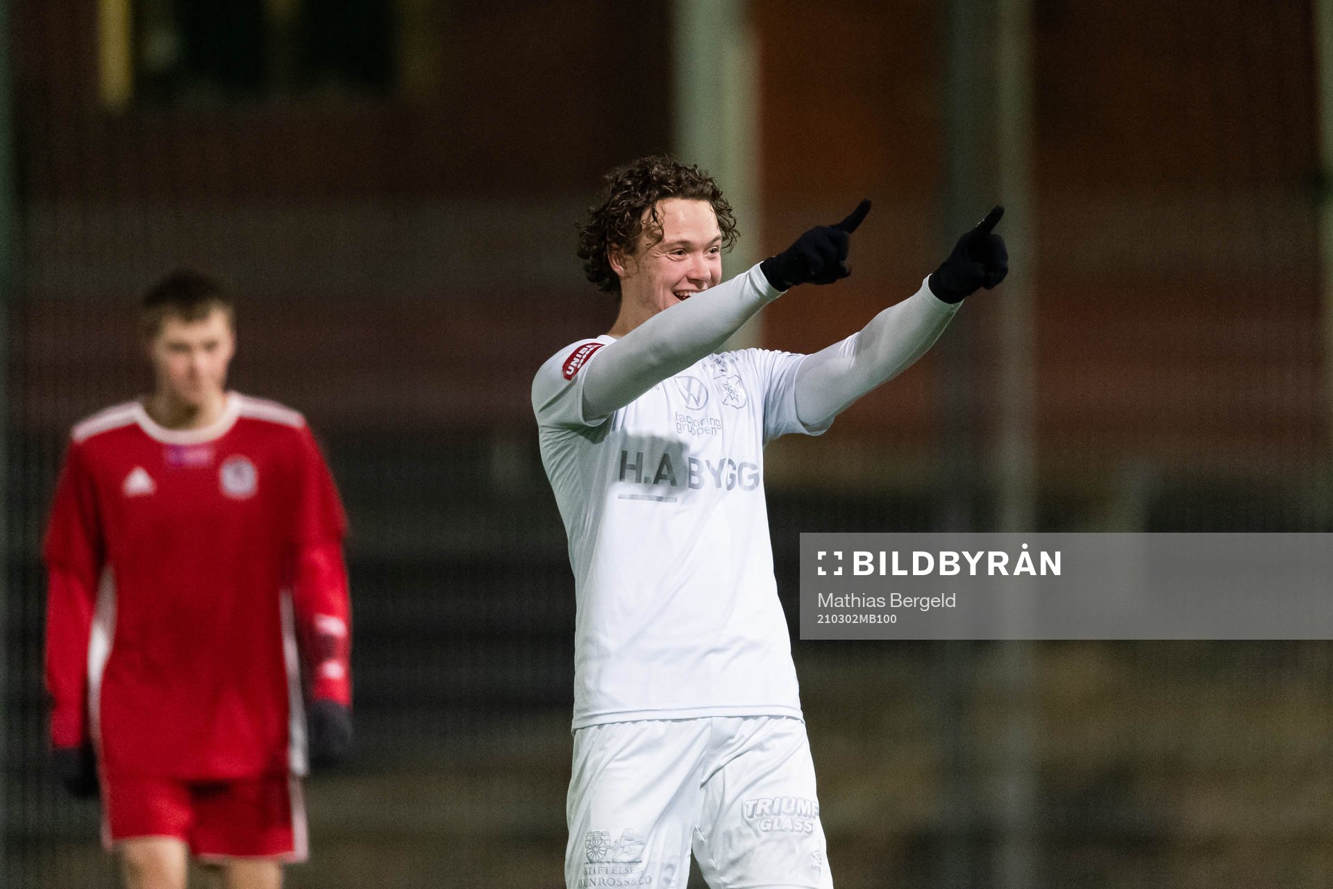 Örgrytes Herman Sjögrell jublar efter att han gjort 4-0 under träningsmatchen i fotboll mellan Örgryte och Lindome den 2 mars 2021 i Göteborg.