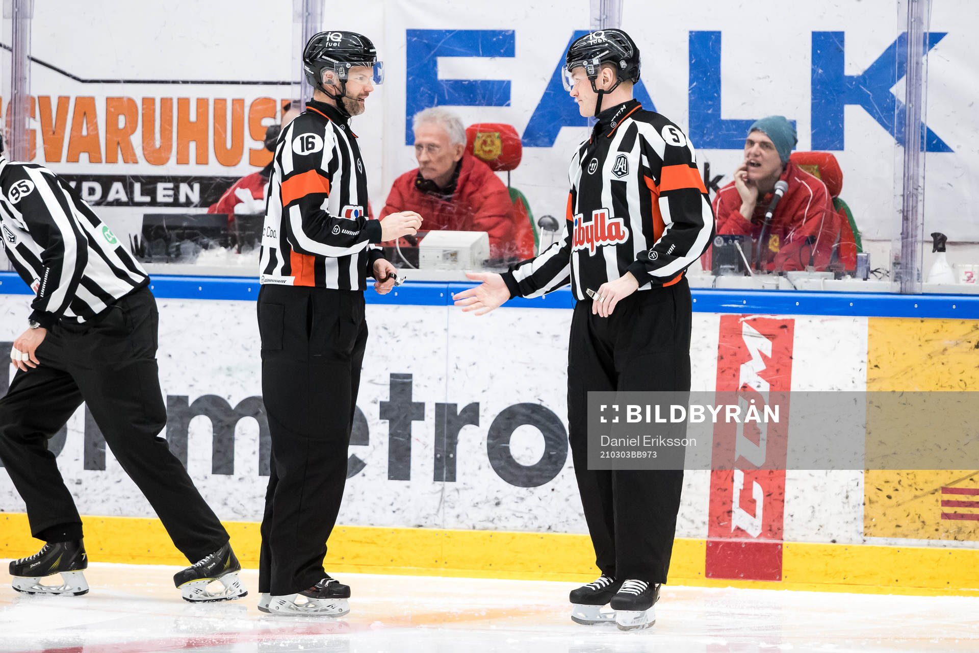Huvuddomare David Bergman och Daniel Eriksson