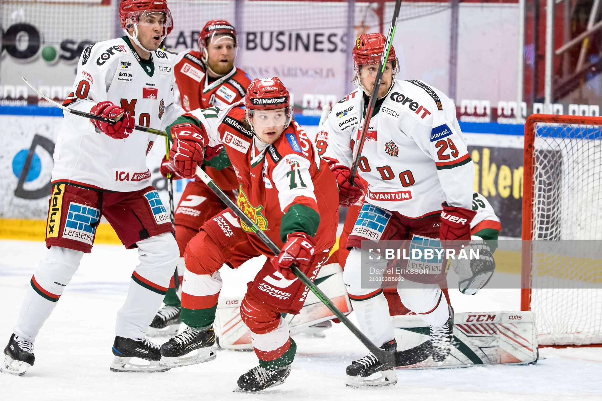 Moras Isak Pantzare och Modos Mikkel Aagaard och Modos