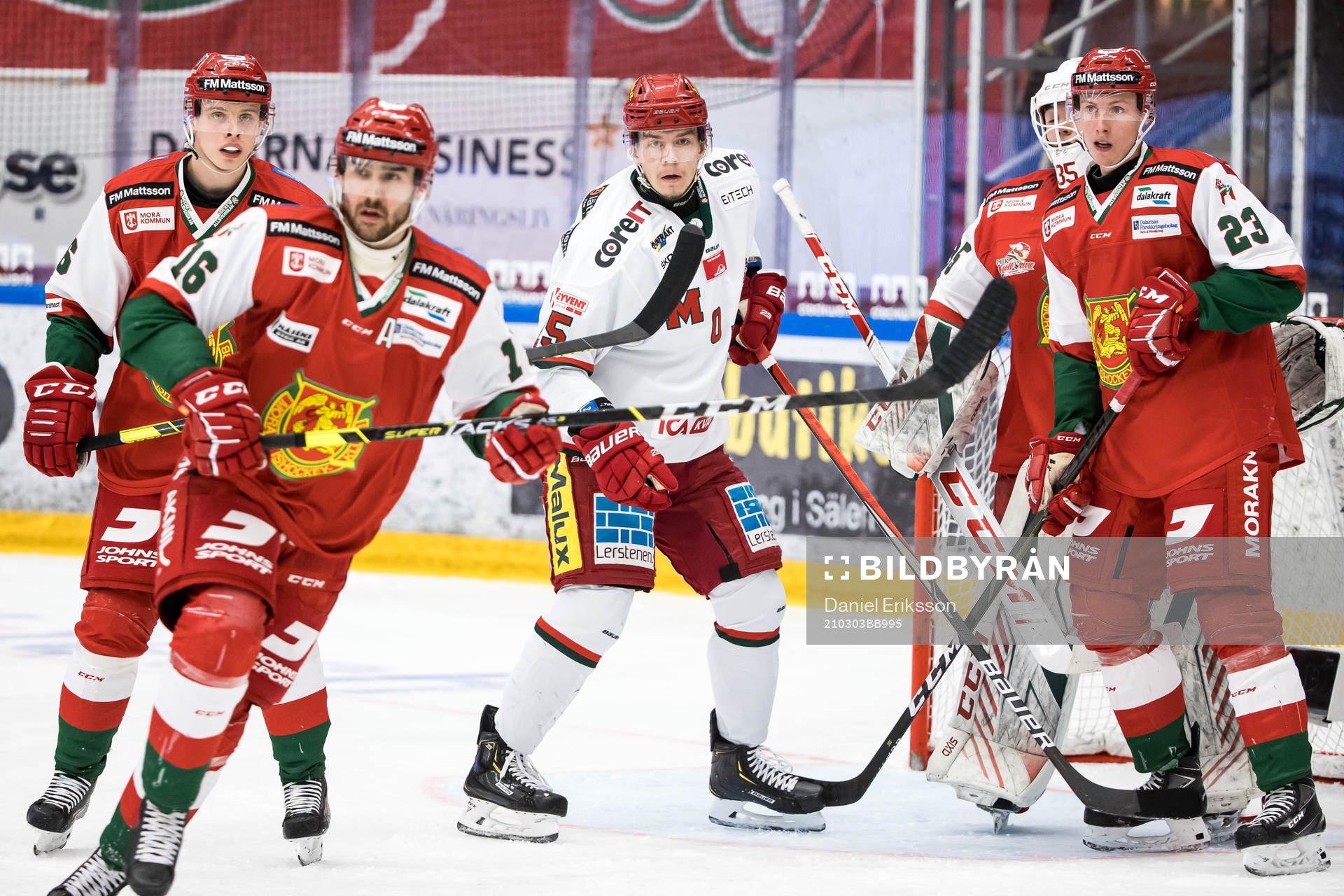 Modos Frank Corrado och Moras Simon Johansson