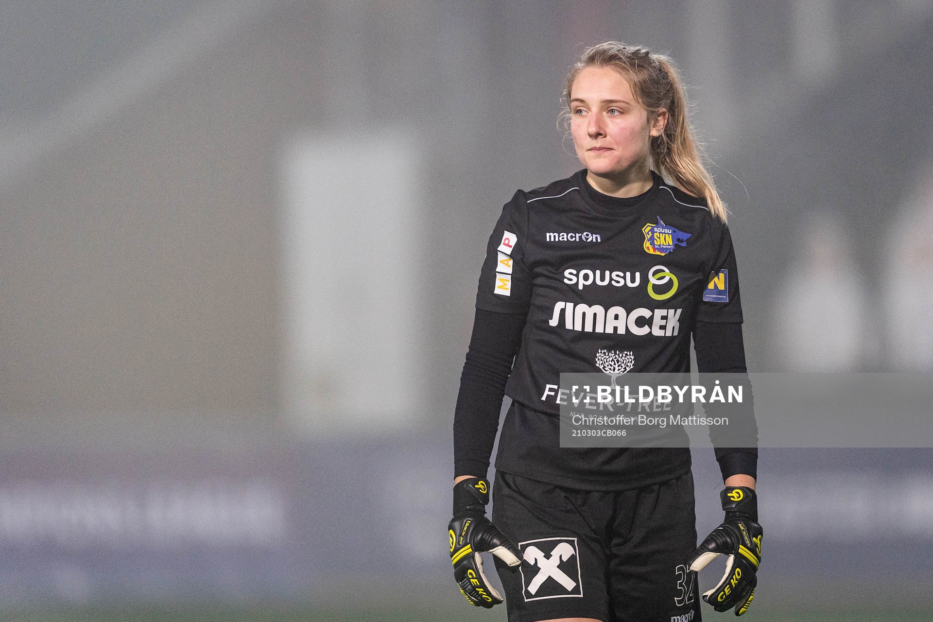 Goalkeeper Isabella Kresche of St. Pölten Frauen