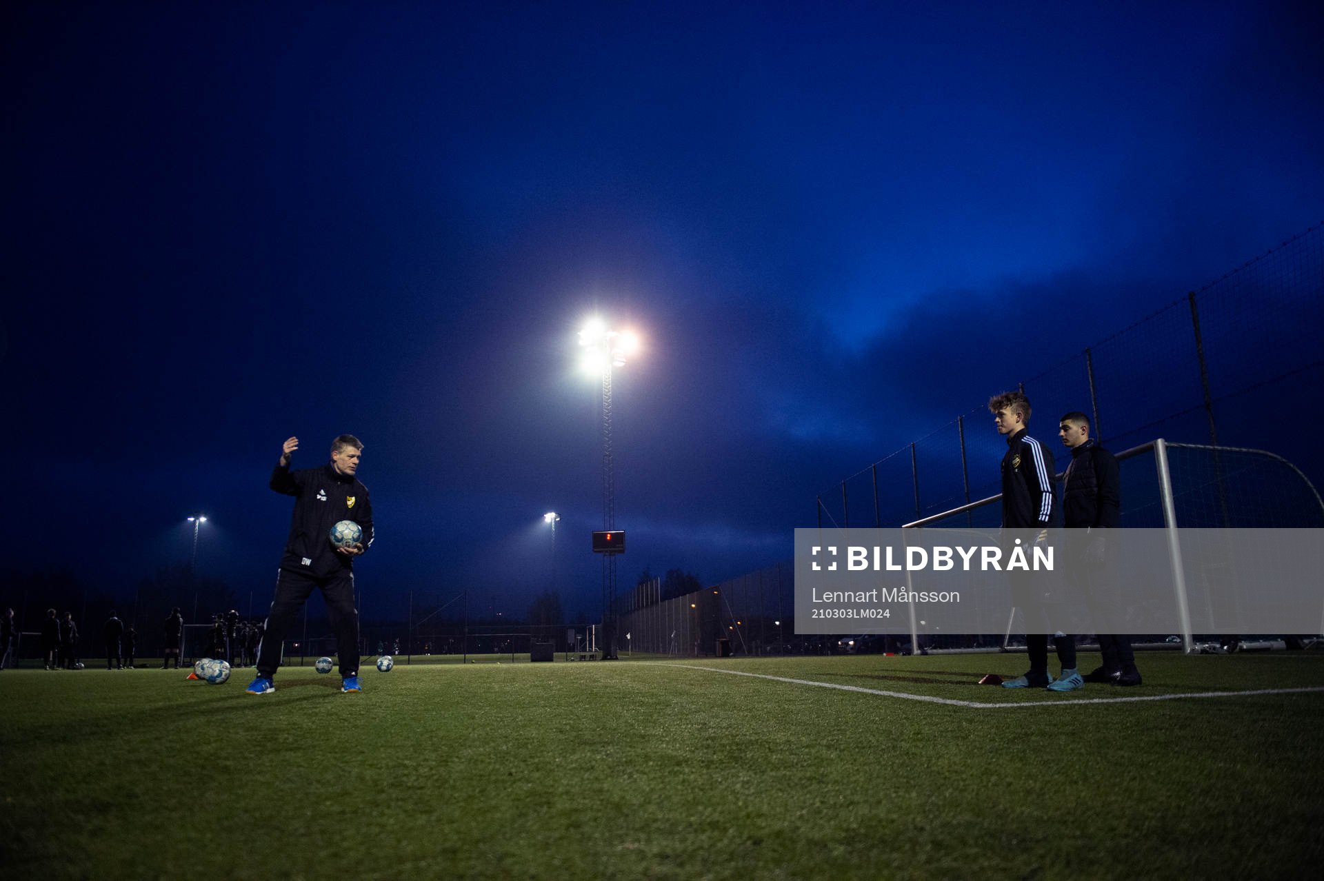 IFK Hässleholms pojkar födda 2007 tränar på
