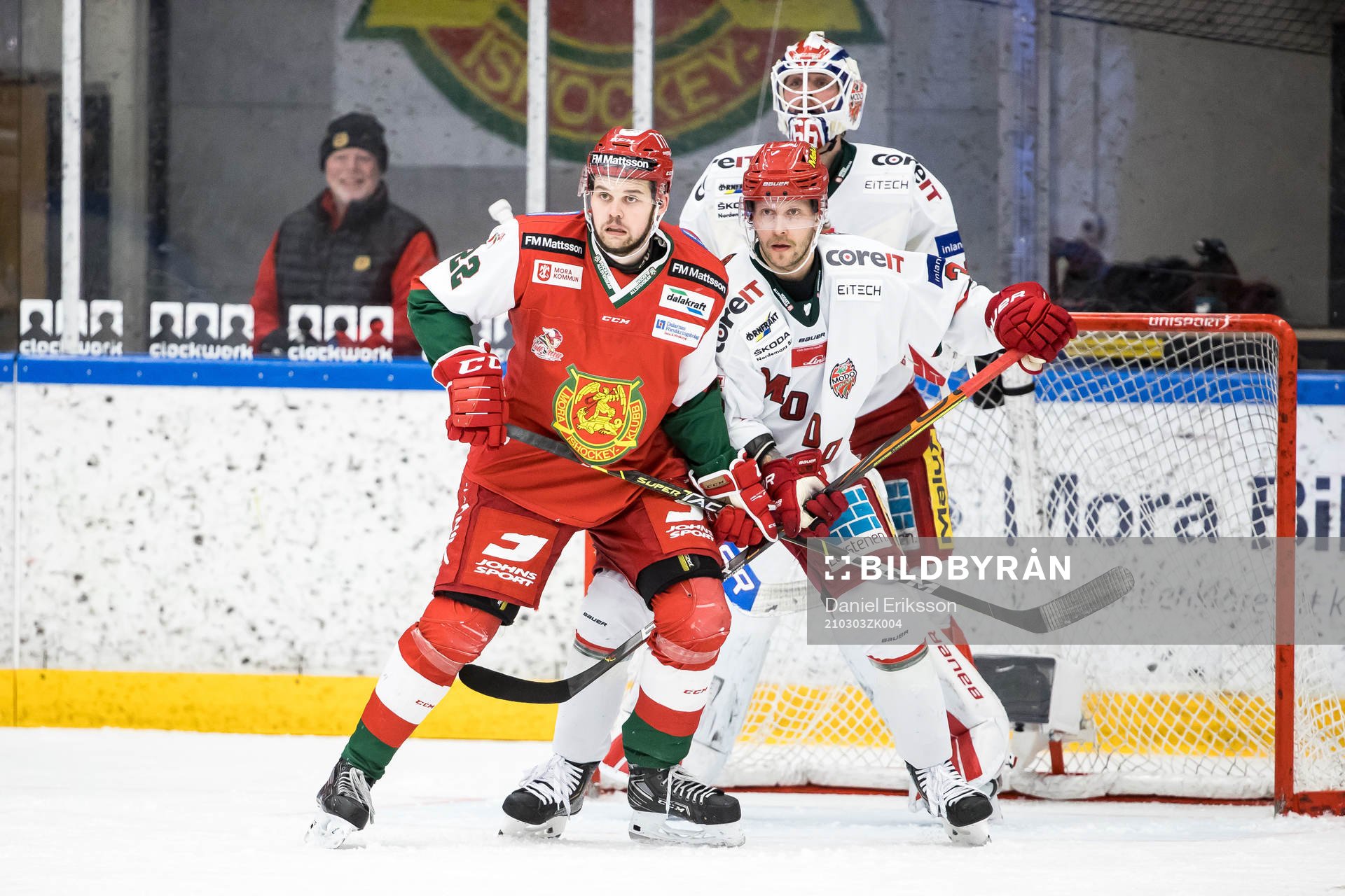Moras Måns Carlsson och Modos Michael Boivin