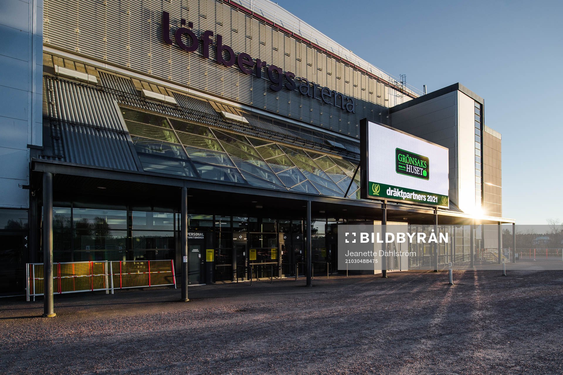 Exteriör av Löfbergs Arena