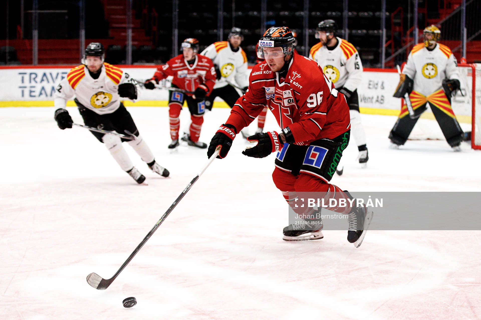 Örebros Robin Kovacsunder ishockeymatchen i SHL mellan