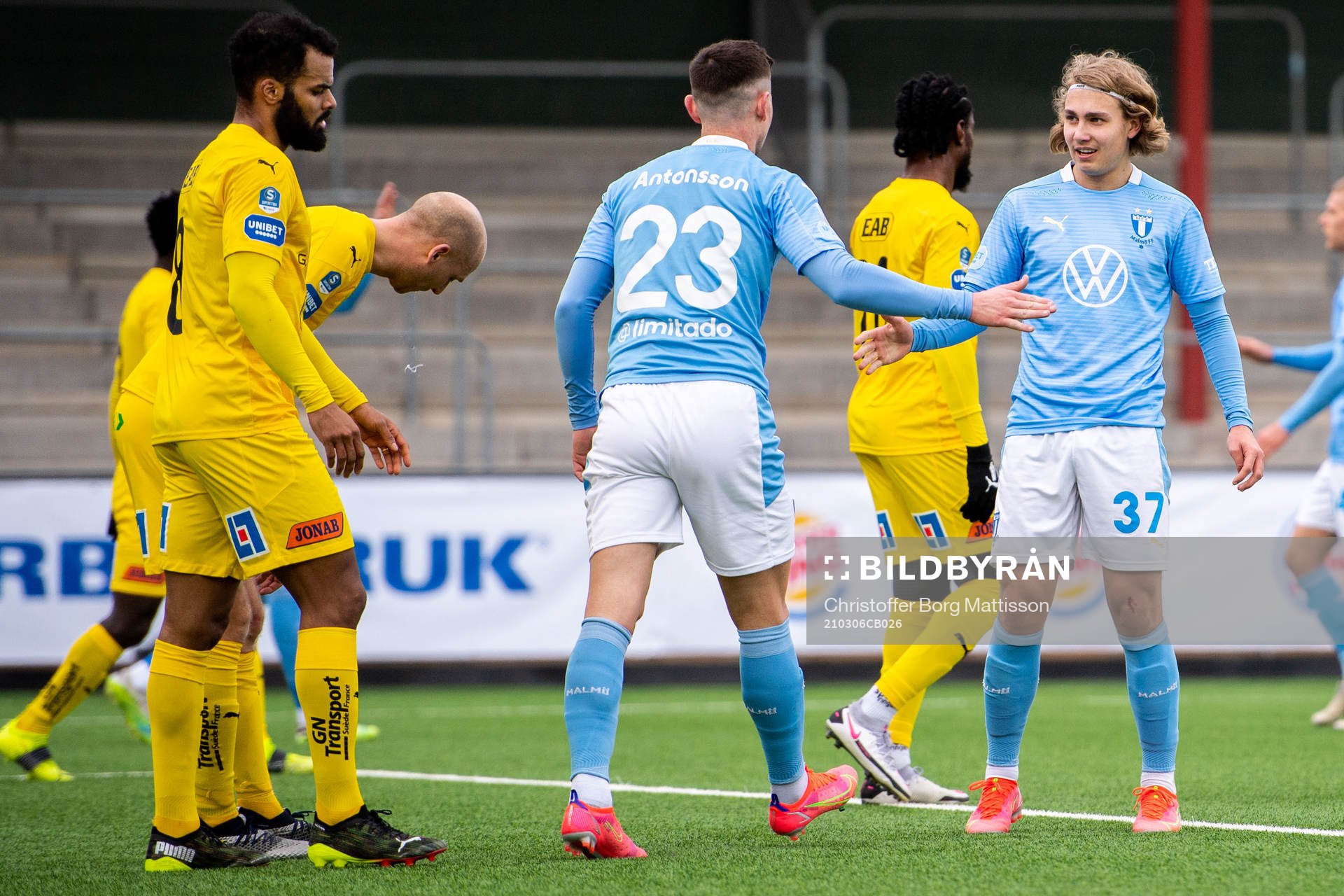 Malmö FFs Marcus Antonsson och Sebastian Nanasi jublar