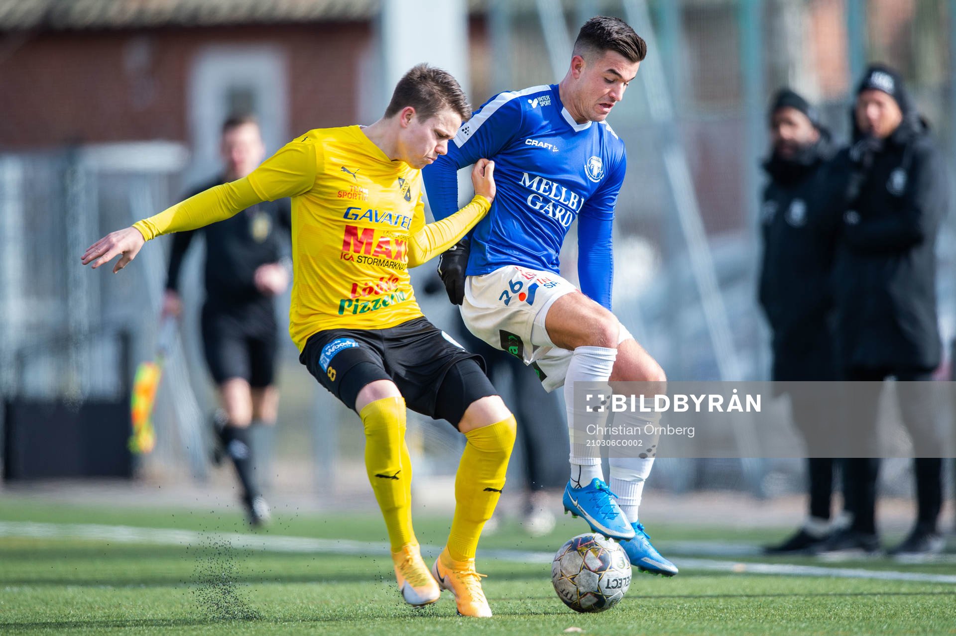 Löddes Emil Joelsson och Trelleborgs Haris Brkic