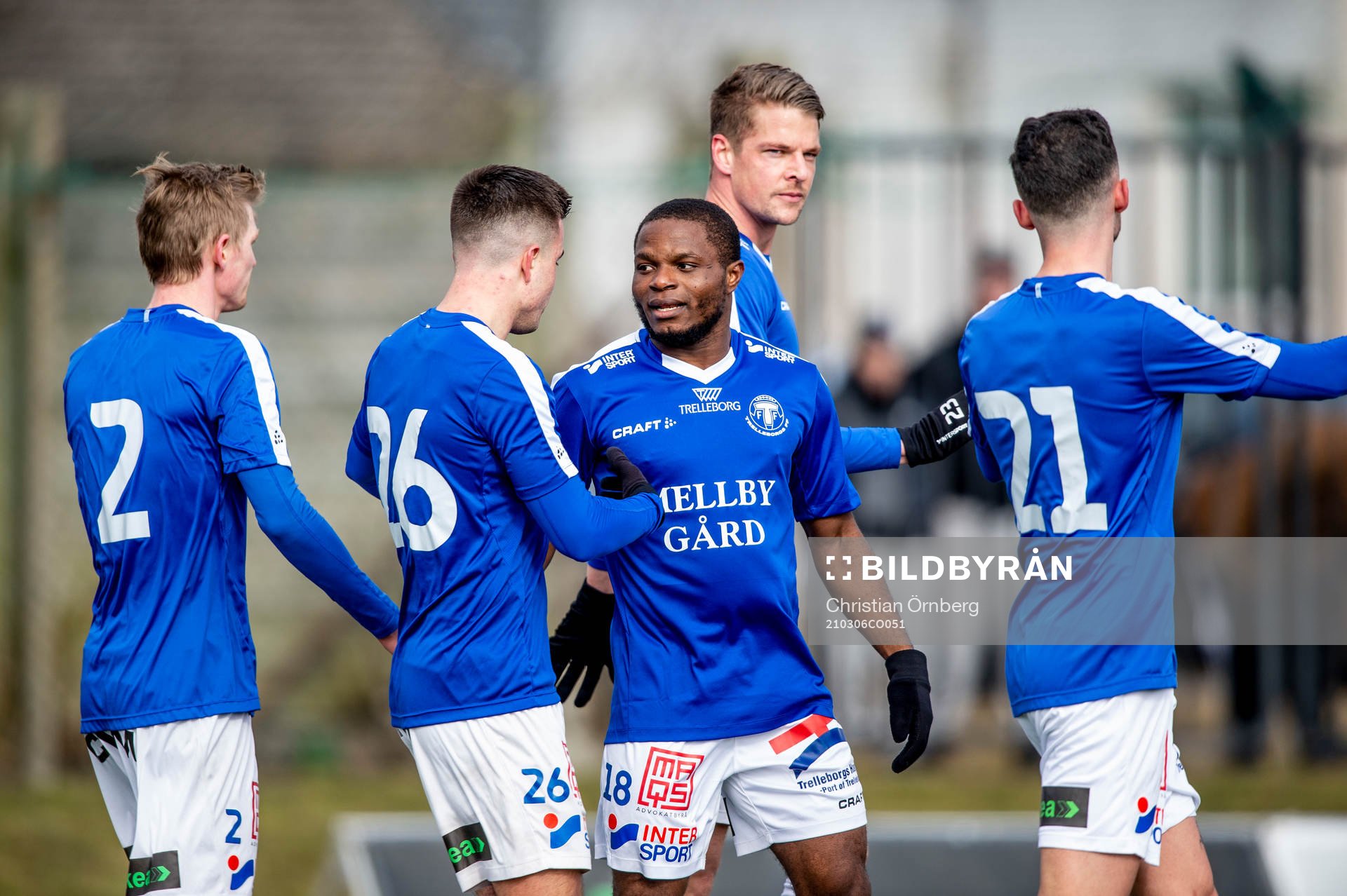 Trelleborgs Henry Offia jublar med lagkamraterna