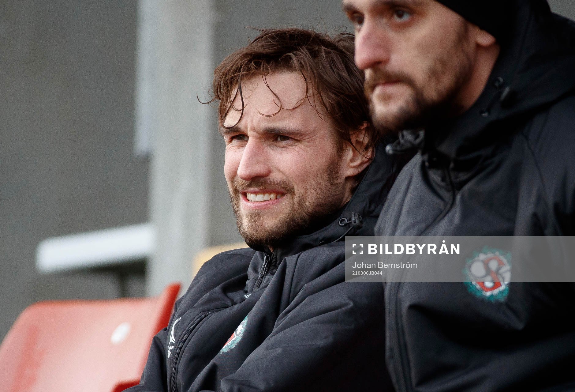 Örebros Kevin Walker på läktaren