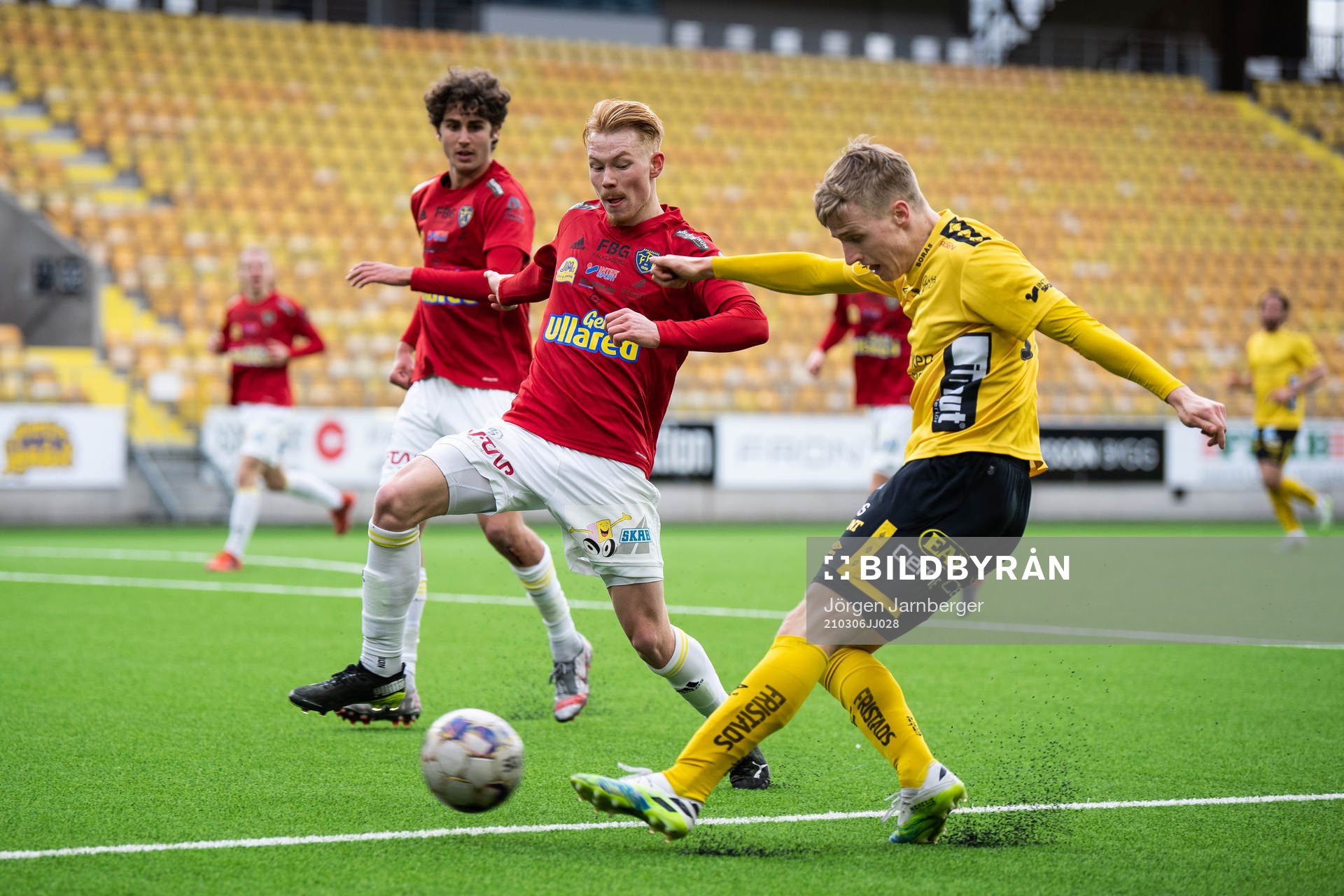 Falkenbergs Linus Borgström och Elfsborgs Jeppe Møldrup