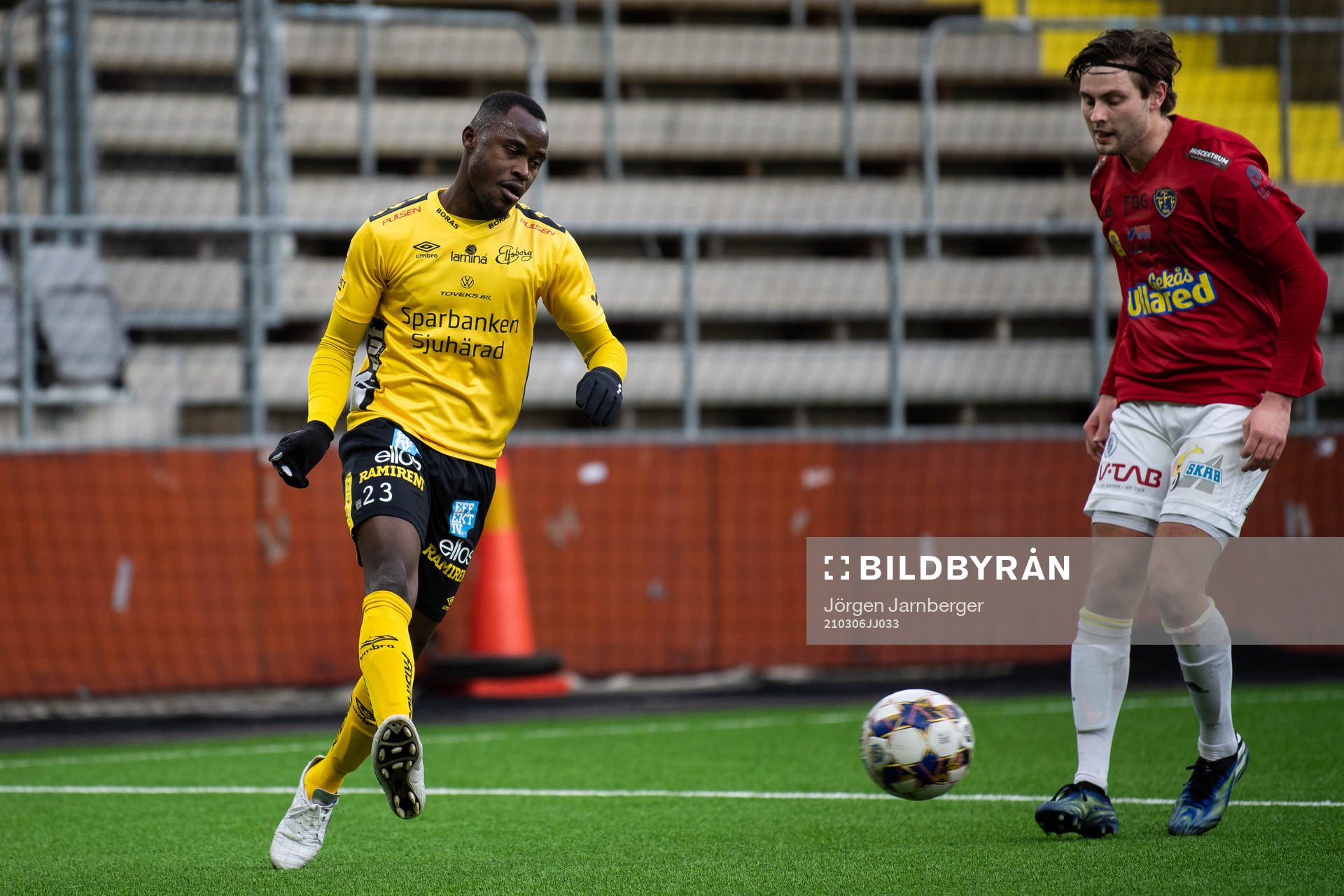 Elfsborgs Prince Isaac Kouame och Falkenbergs Axel Norén